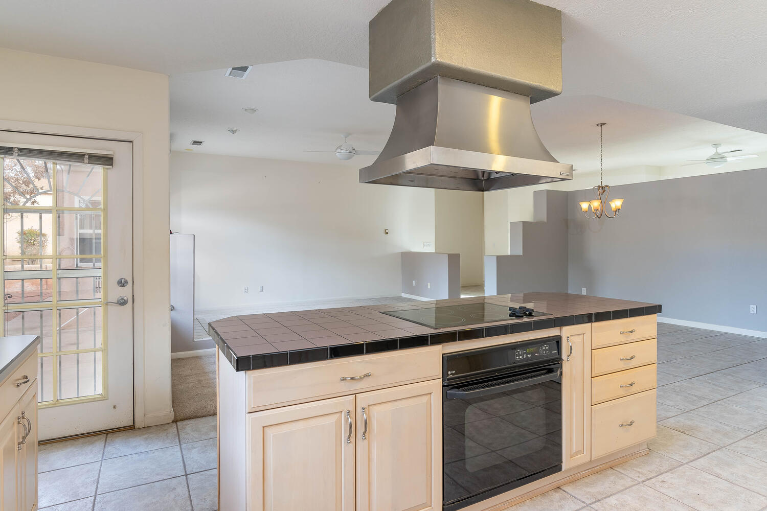 4244 LOUISIANA Boulevard NE