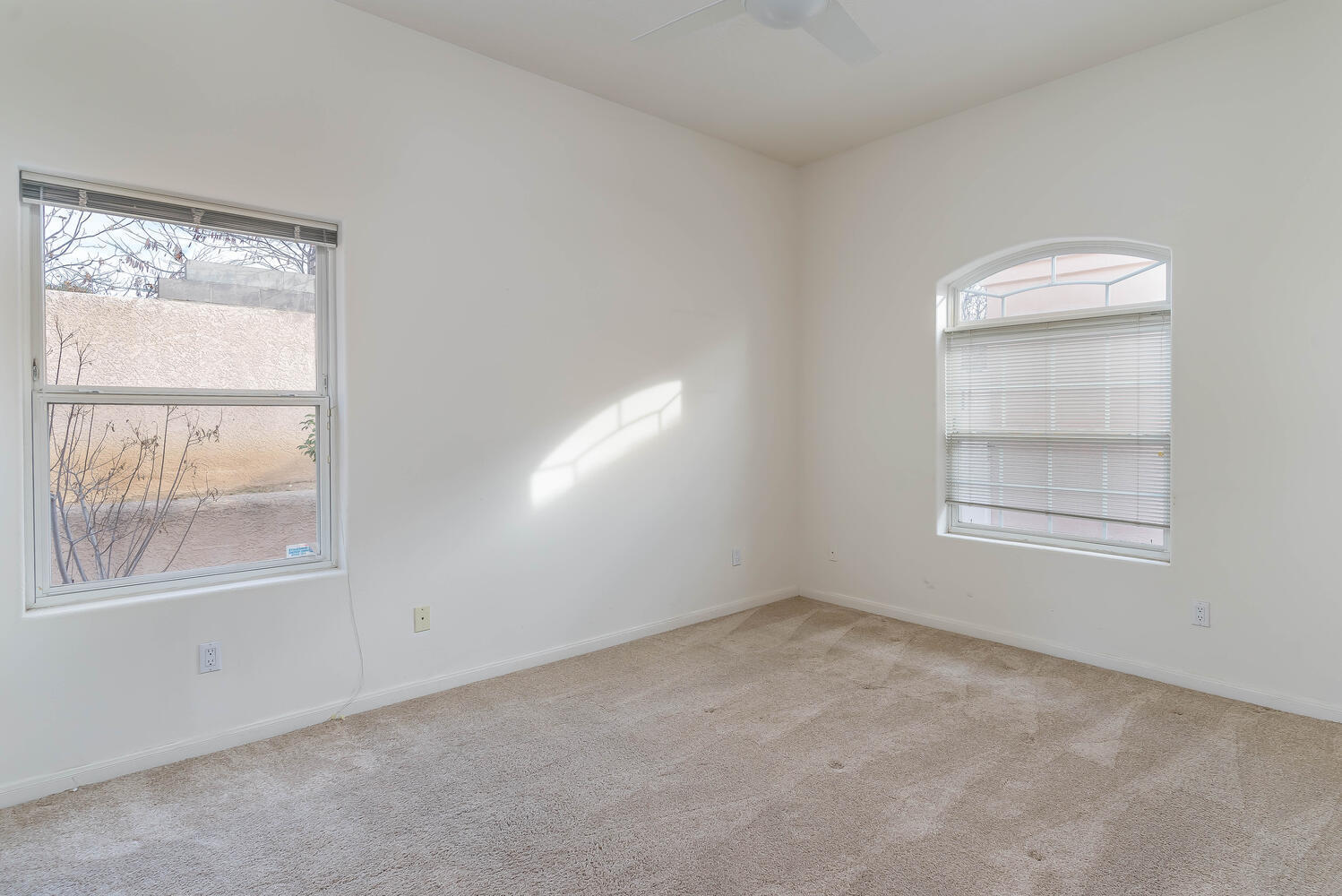 4244 LOUISIANA Boulevard NE
