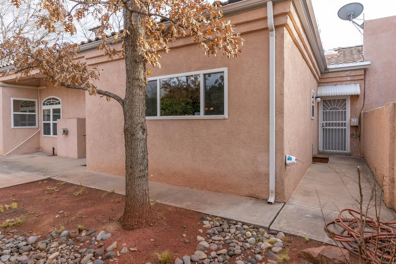 4244 LOUISIANA Boulevard NE