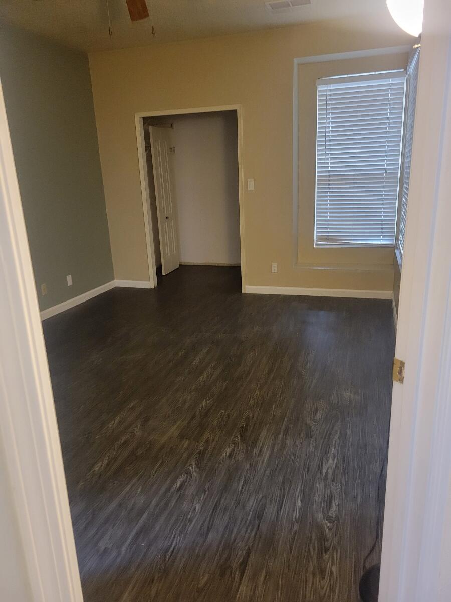 1439 GOLDEN EYE Loop NE
