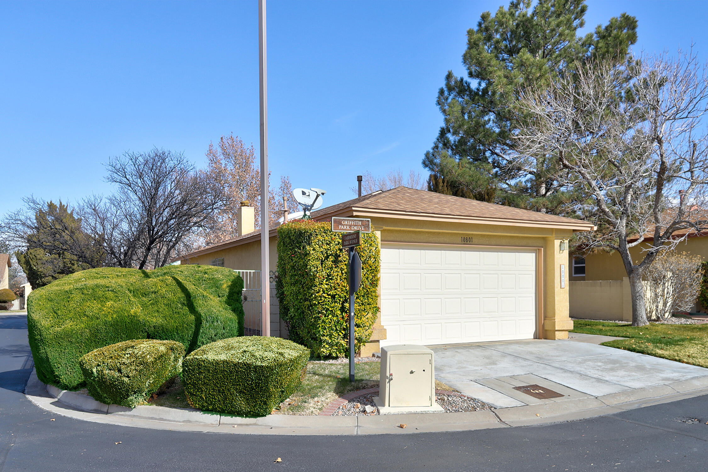 10801 Griffith Park Drive NE