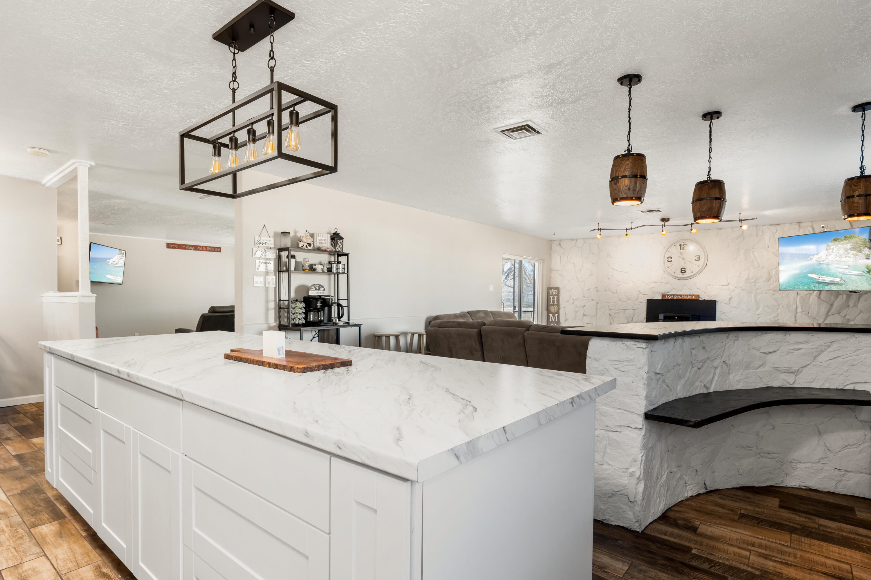 1195 Calle Del Oro