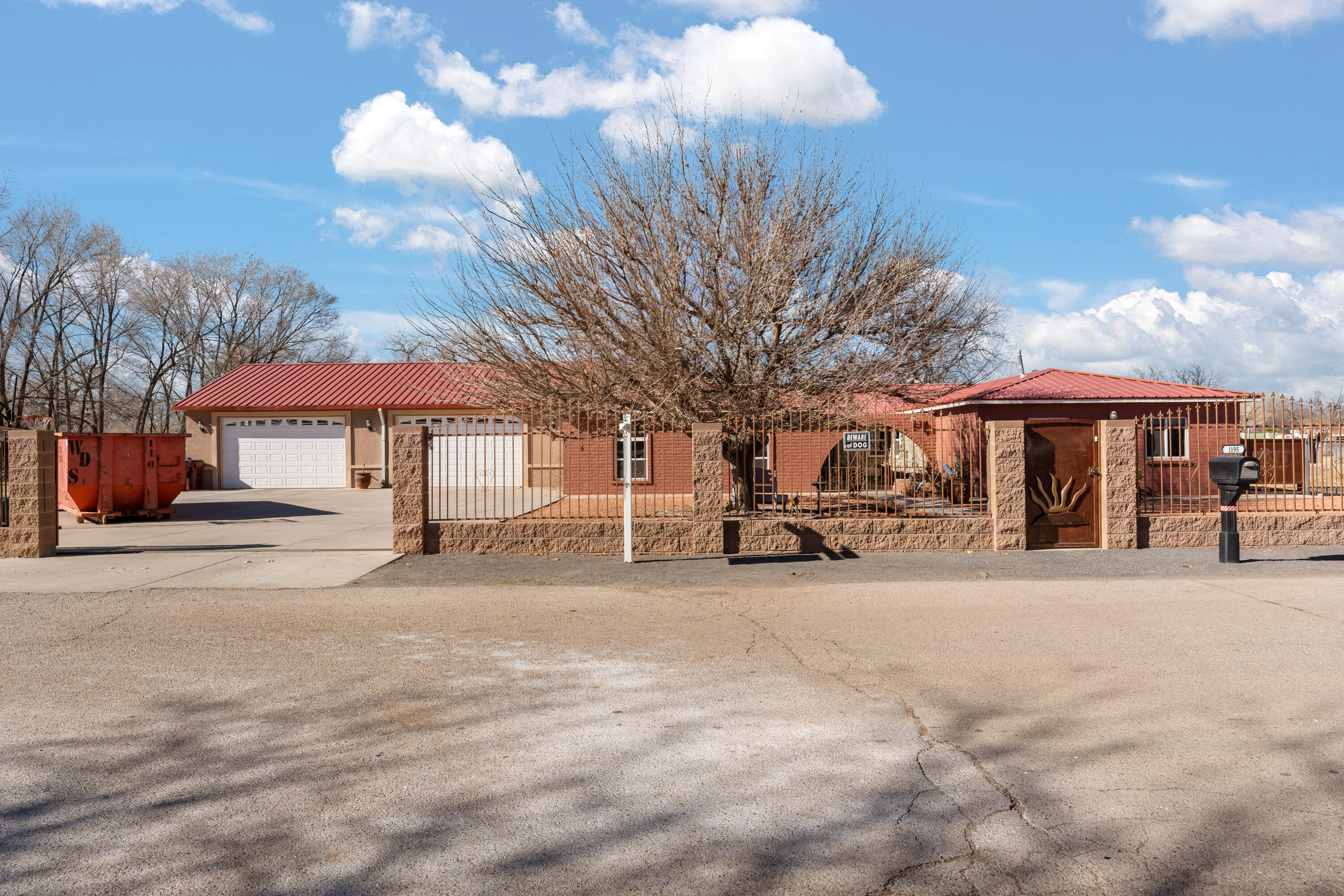 1195 Calle Del Oro