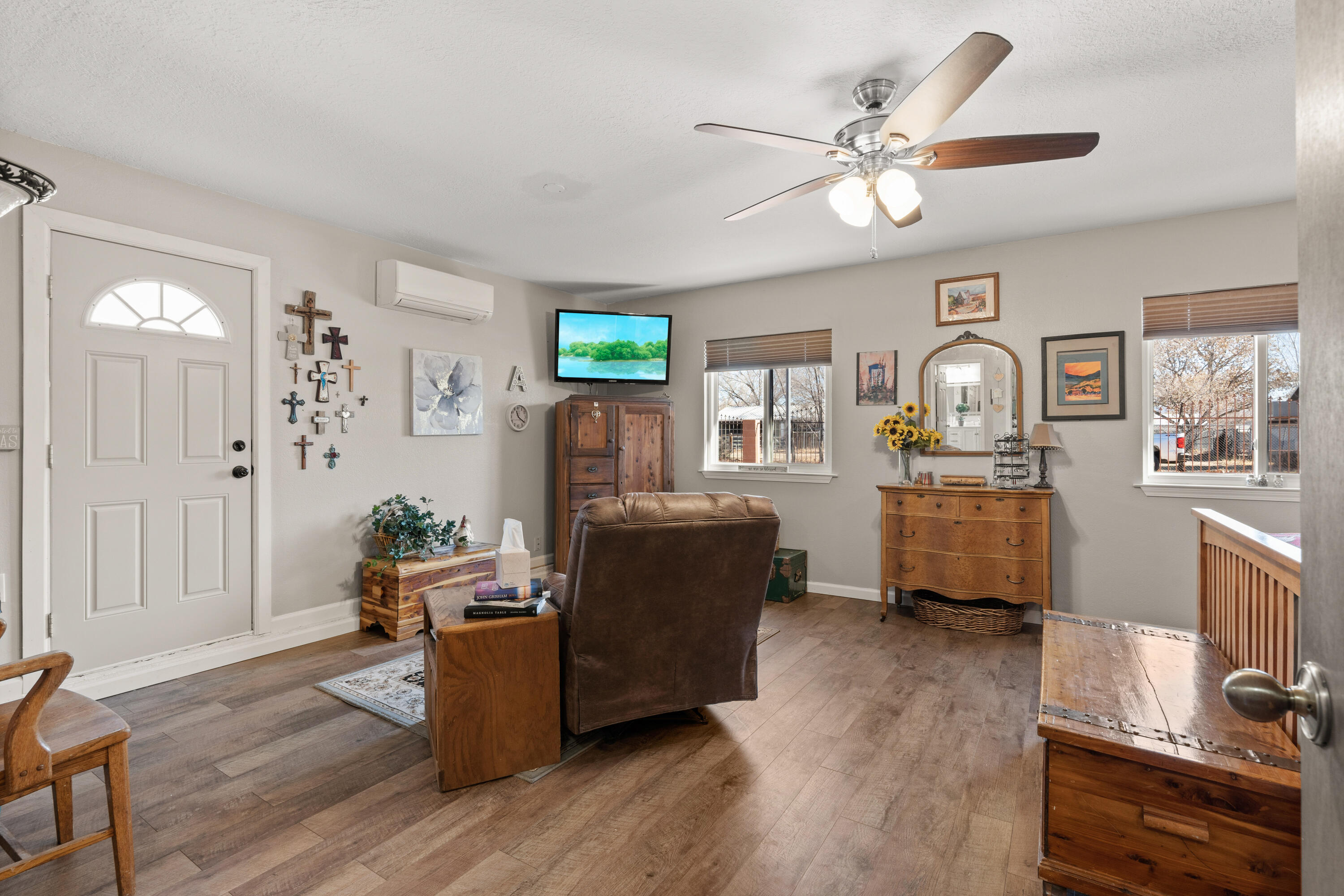 1195 Calle Del Oro