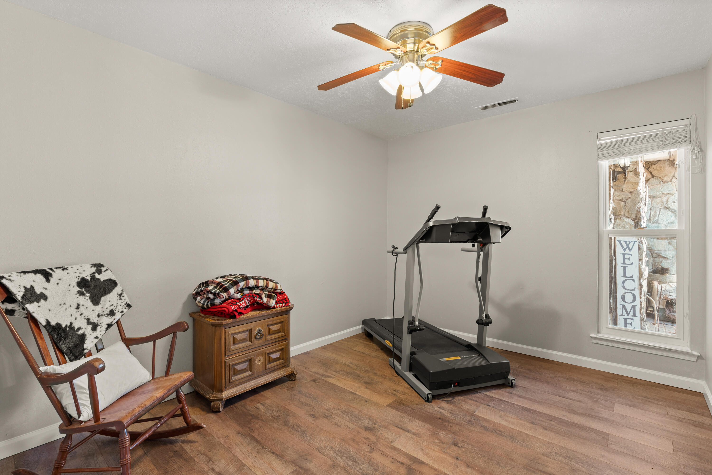 1195 Calle Del Oro