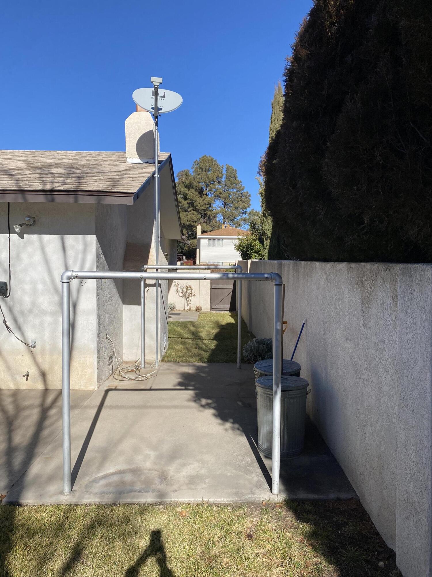 9318 LAGRIMA DE ORO Road NE