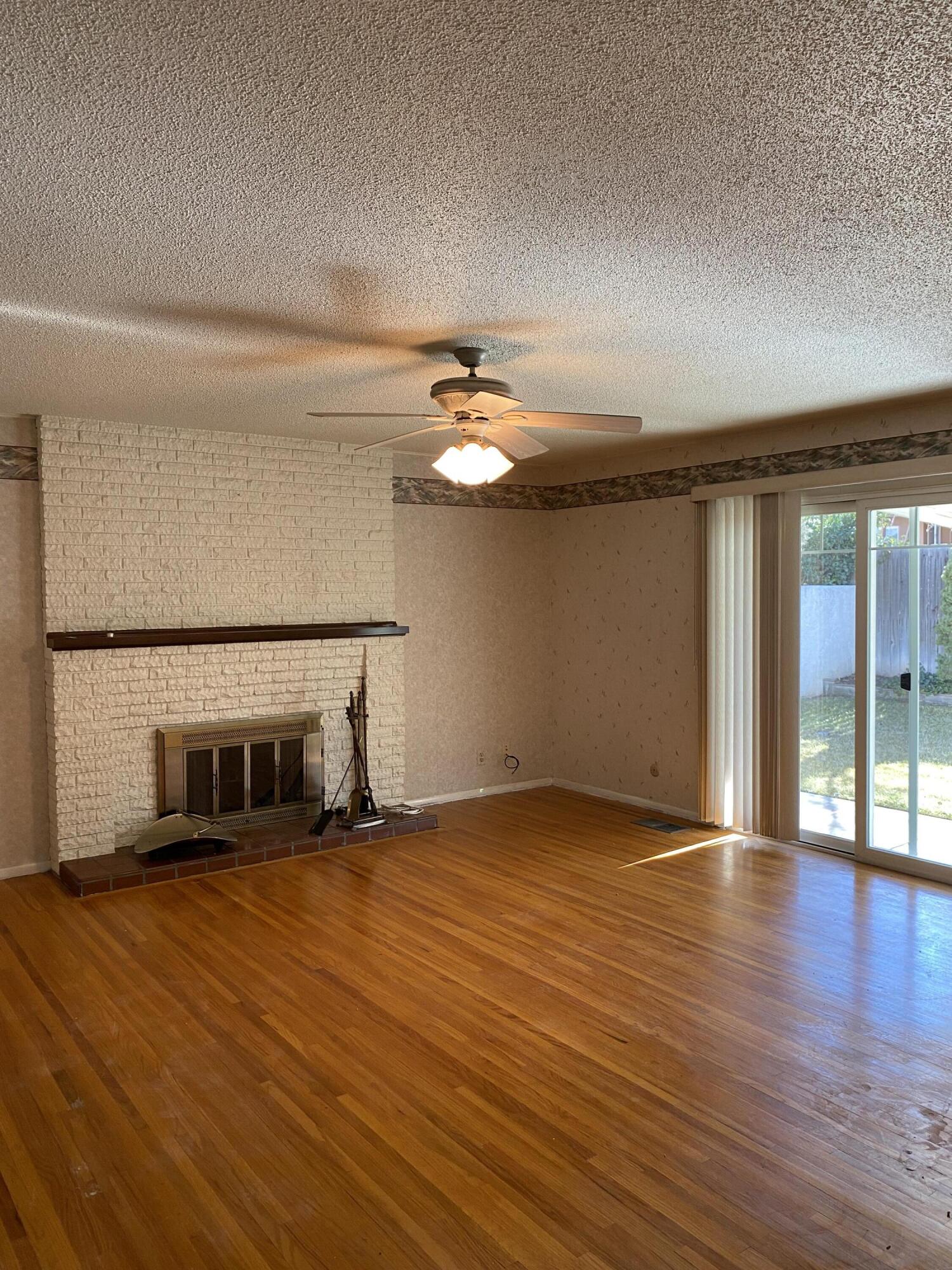 9318 LAGRIMA DE ORO Road NE