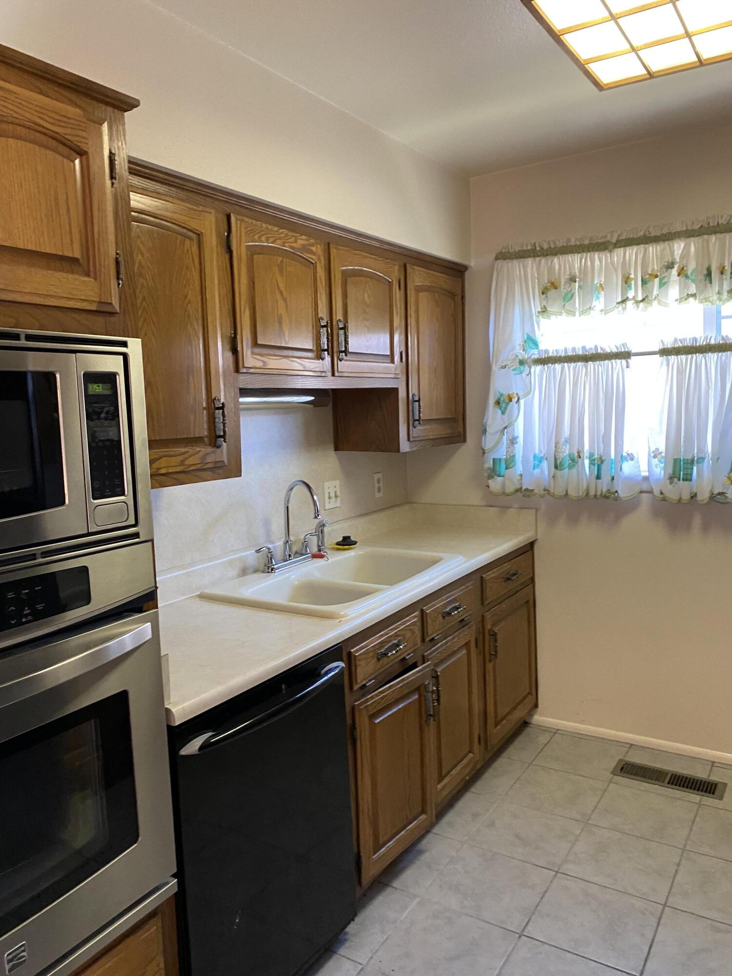 9318 LAGRIMA DE ORO Road NE