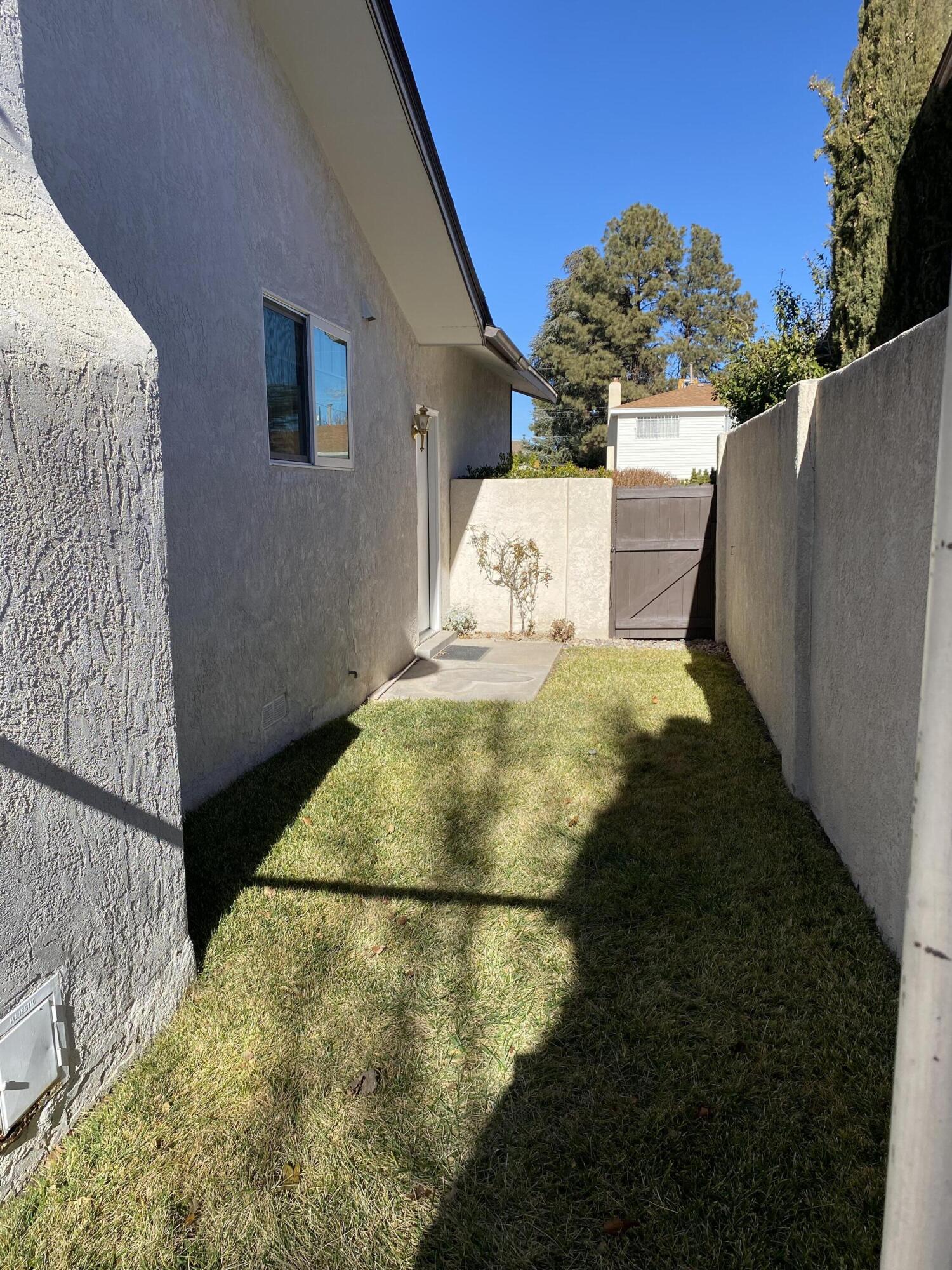9318 LAGRIMA DE ORO Road NE