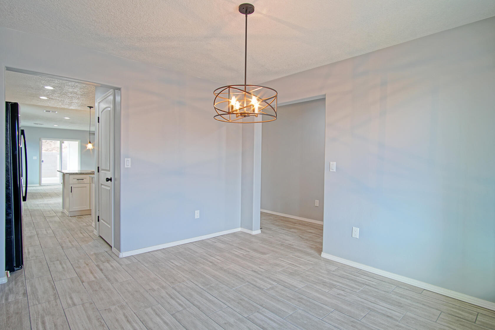 609 FOOTHILL Road SW