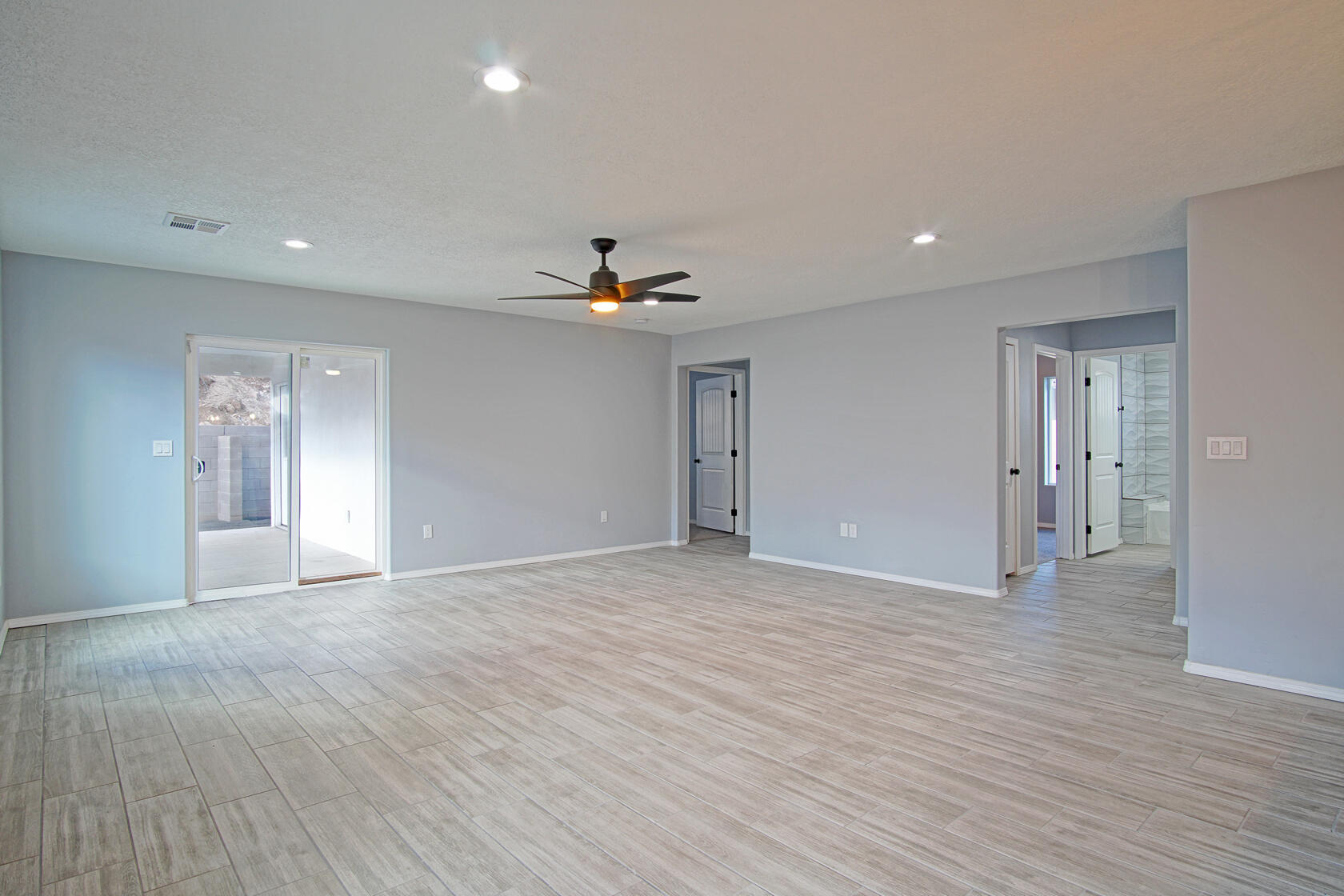 609 FOOTHILL Road SW