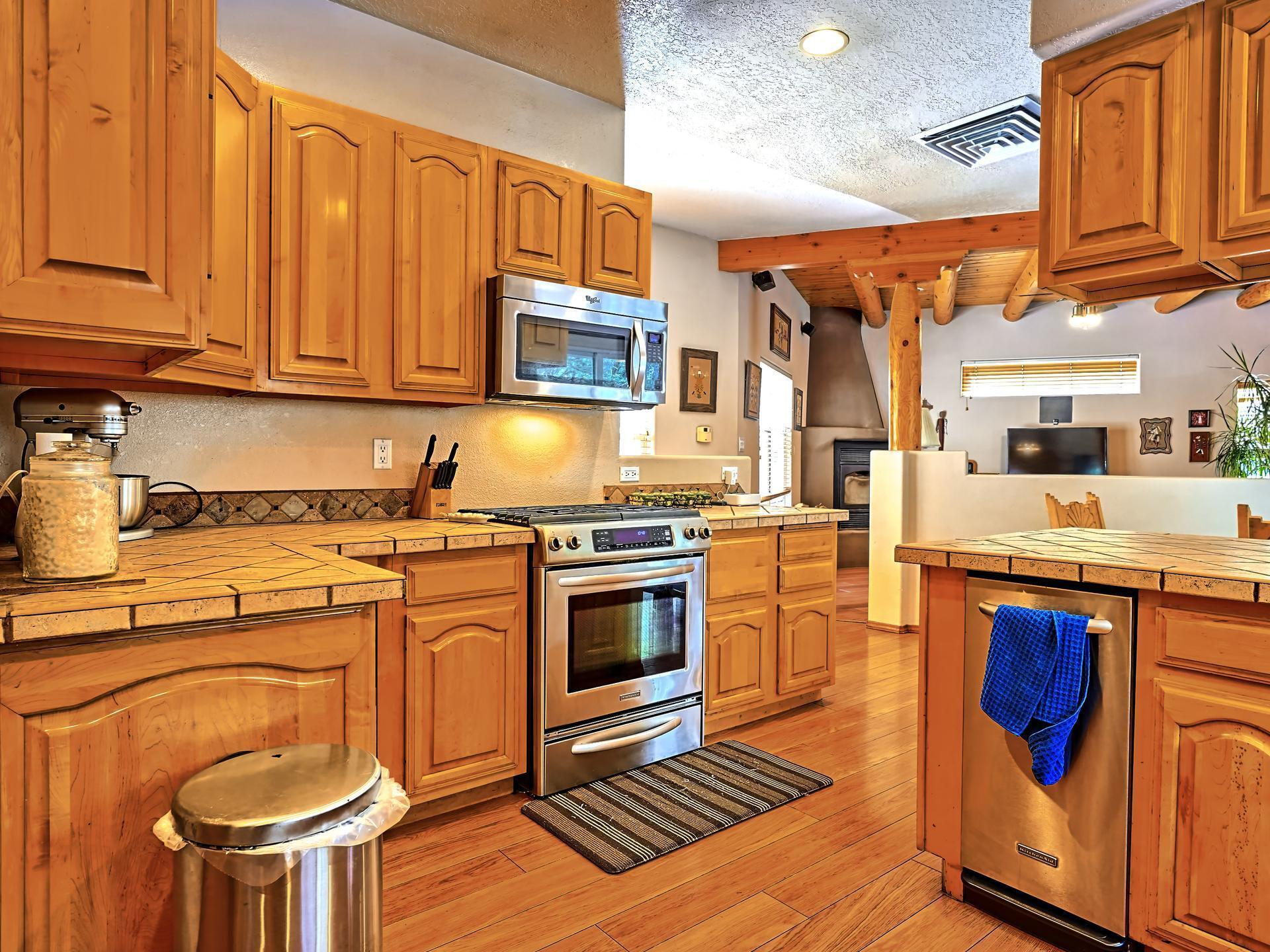 33 RAMBLE WOOD Boulevard