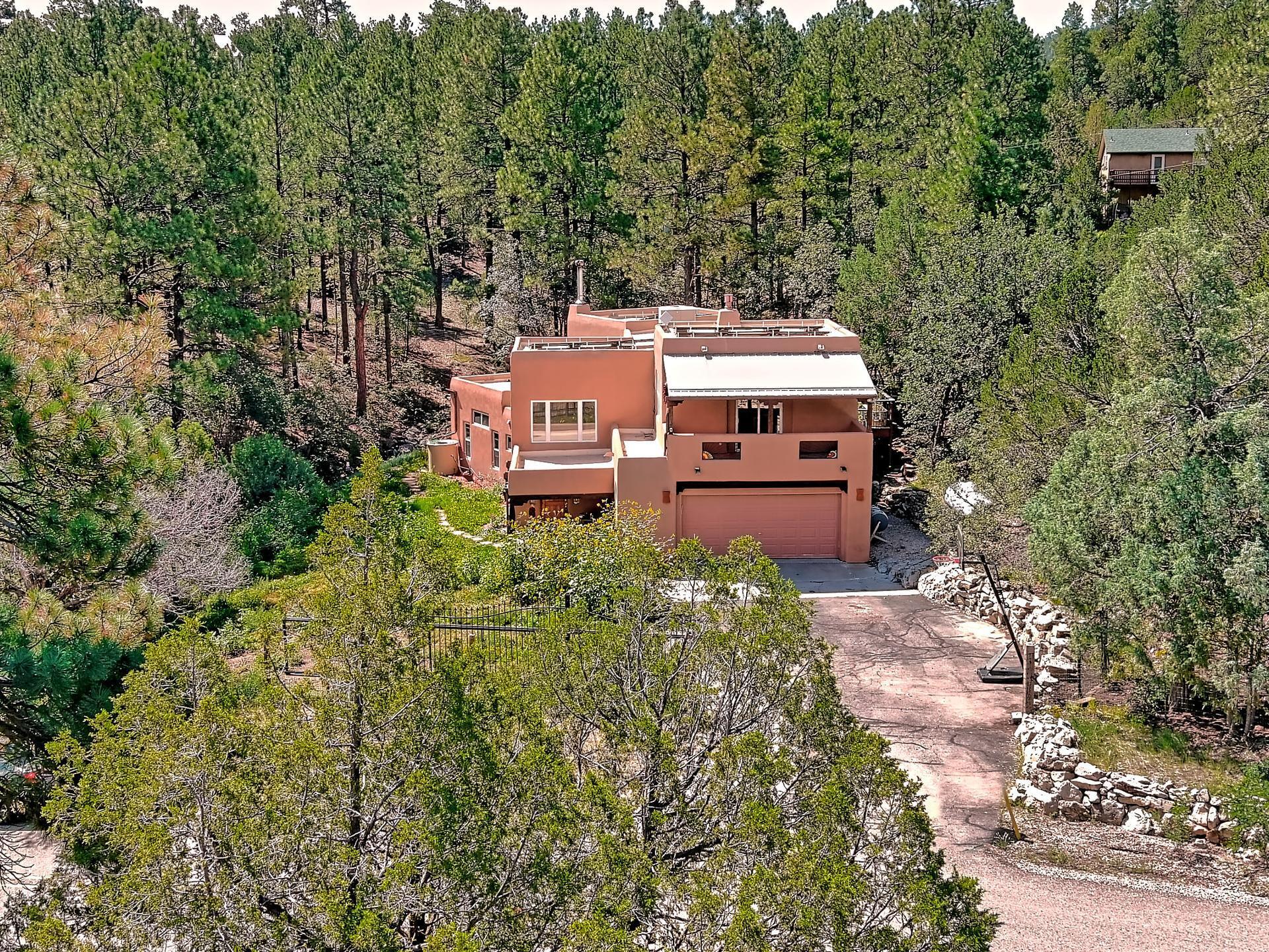33 RAMBLE WOOD Boulevard