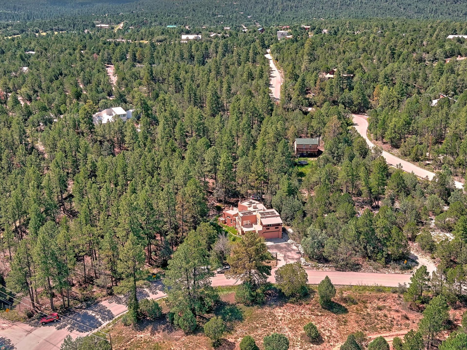 33 RAMBLE WOOD Boulevard
