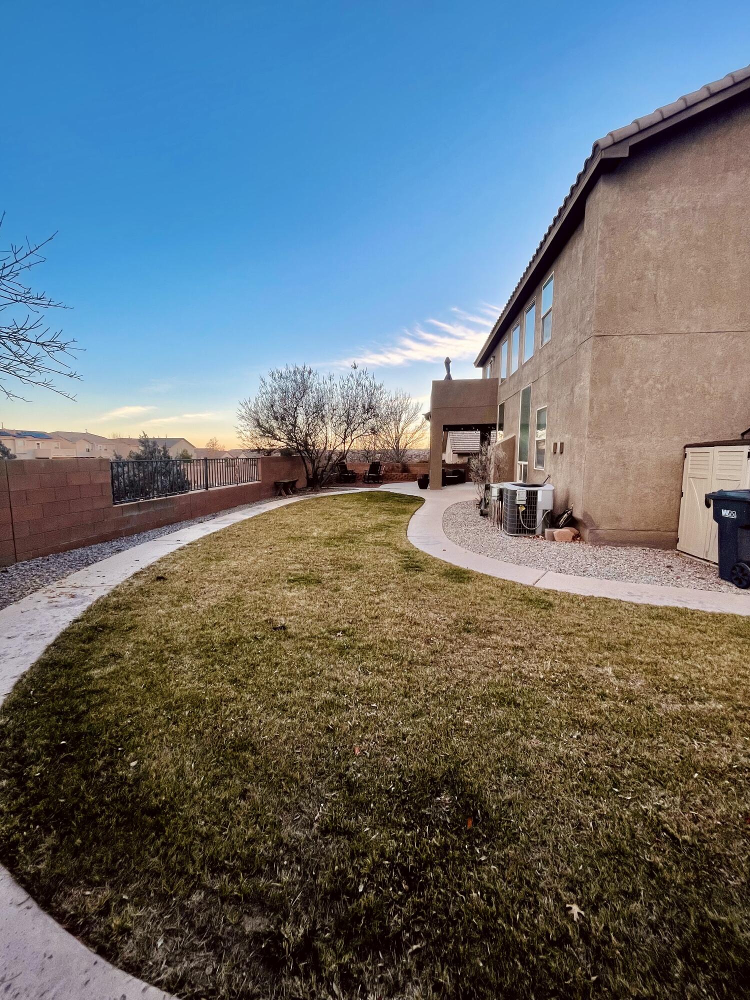 2116 LAS BRISAS Circle SE
