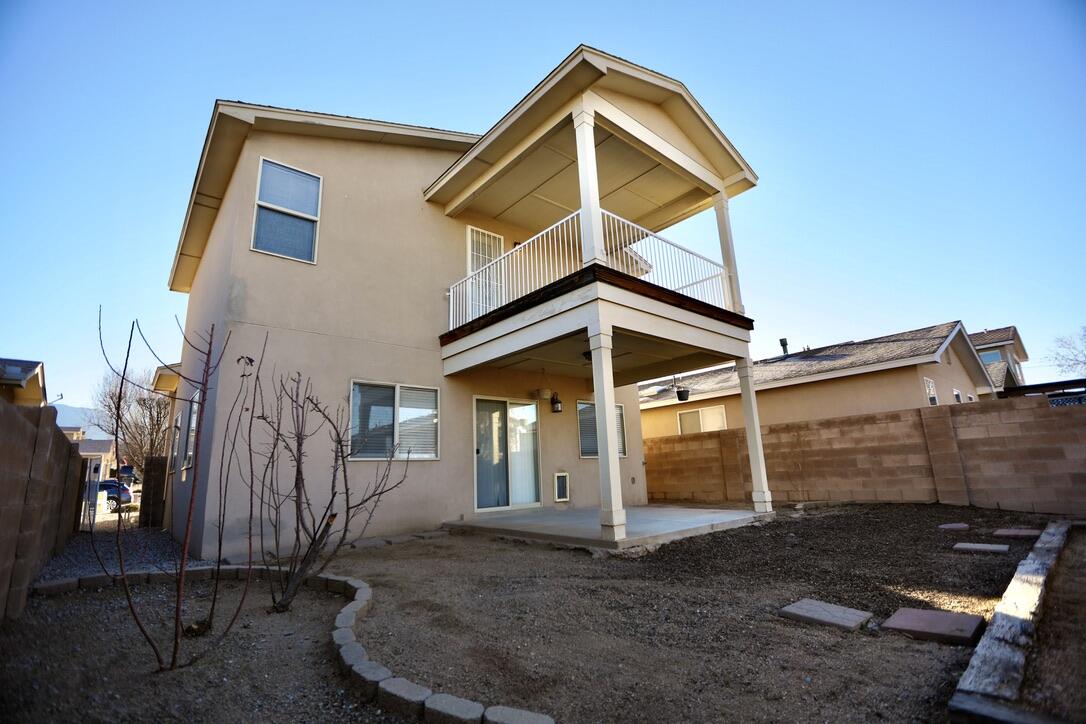 9015 EAGLE VISTA Drive NE