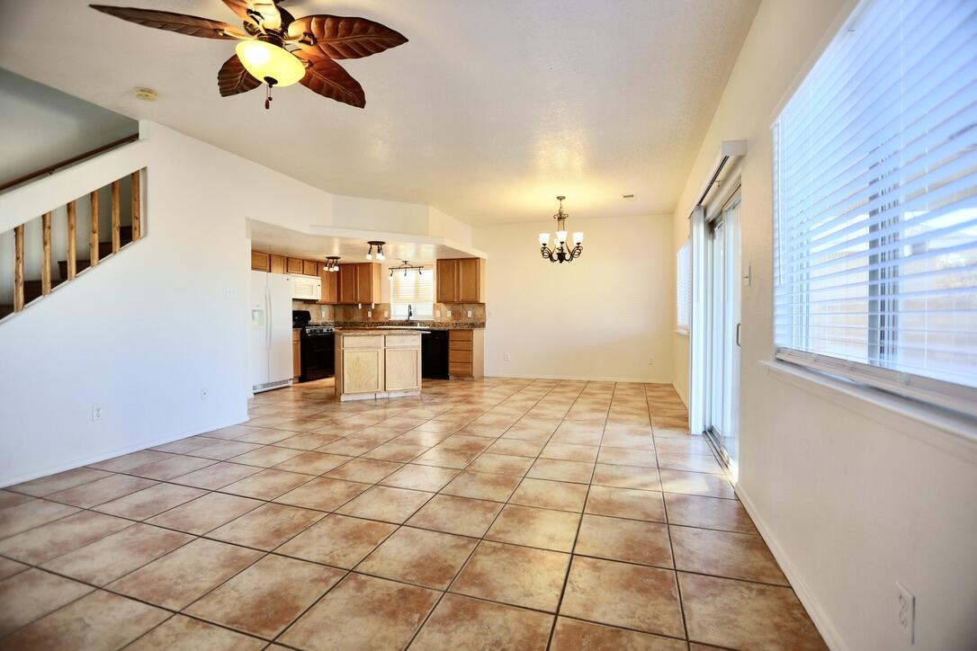 9015 EAGLE VISTA Drive NE
