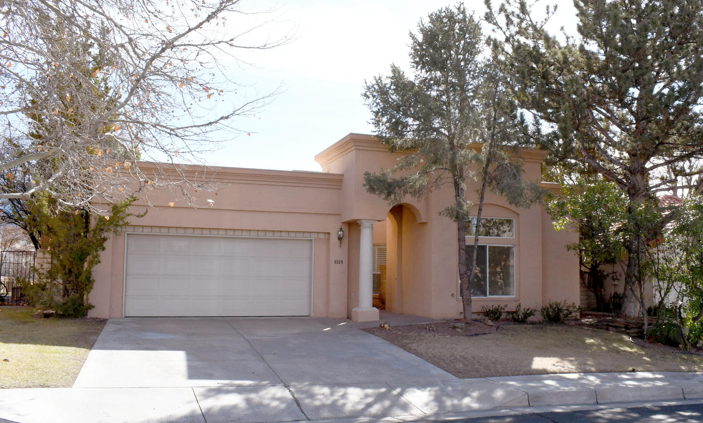 6528 Glen Oak NE