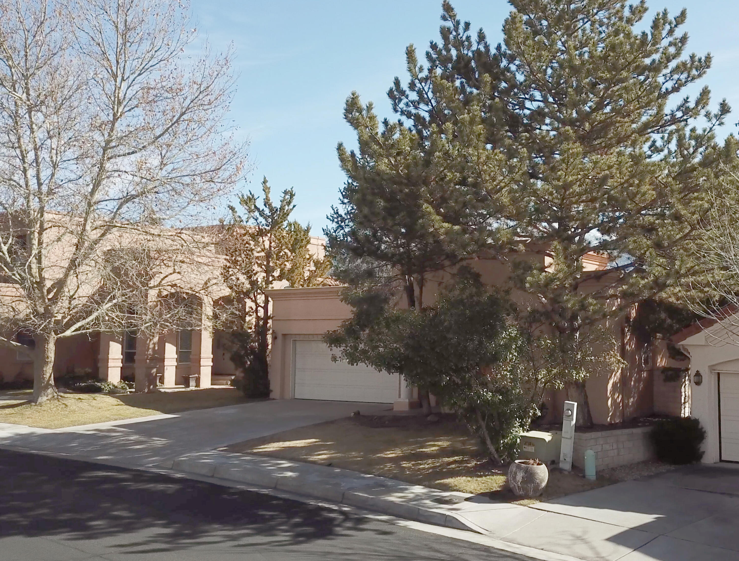 6528 Glen Oak NE