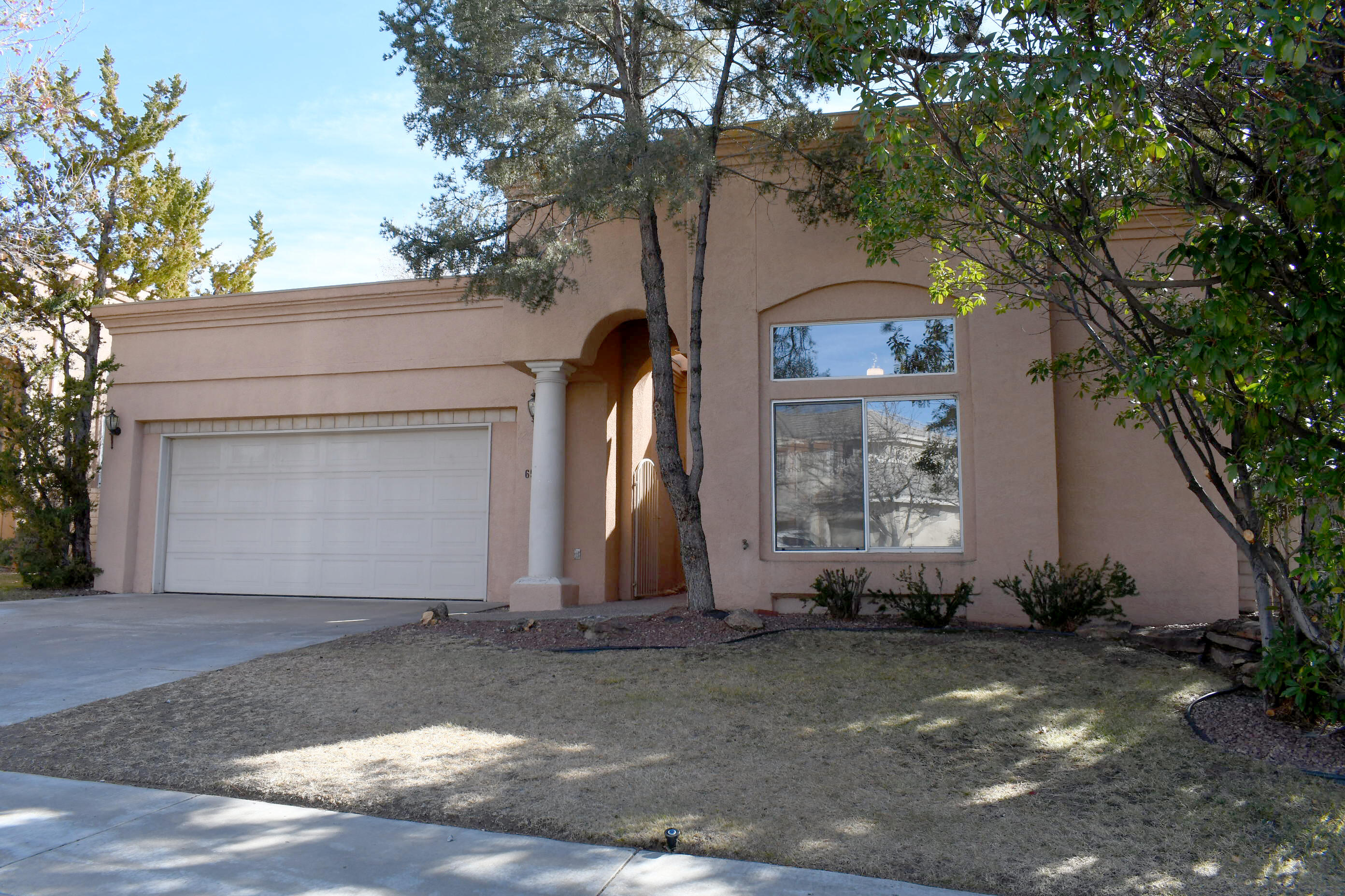 6528 Glen Oak NE