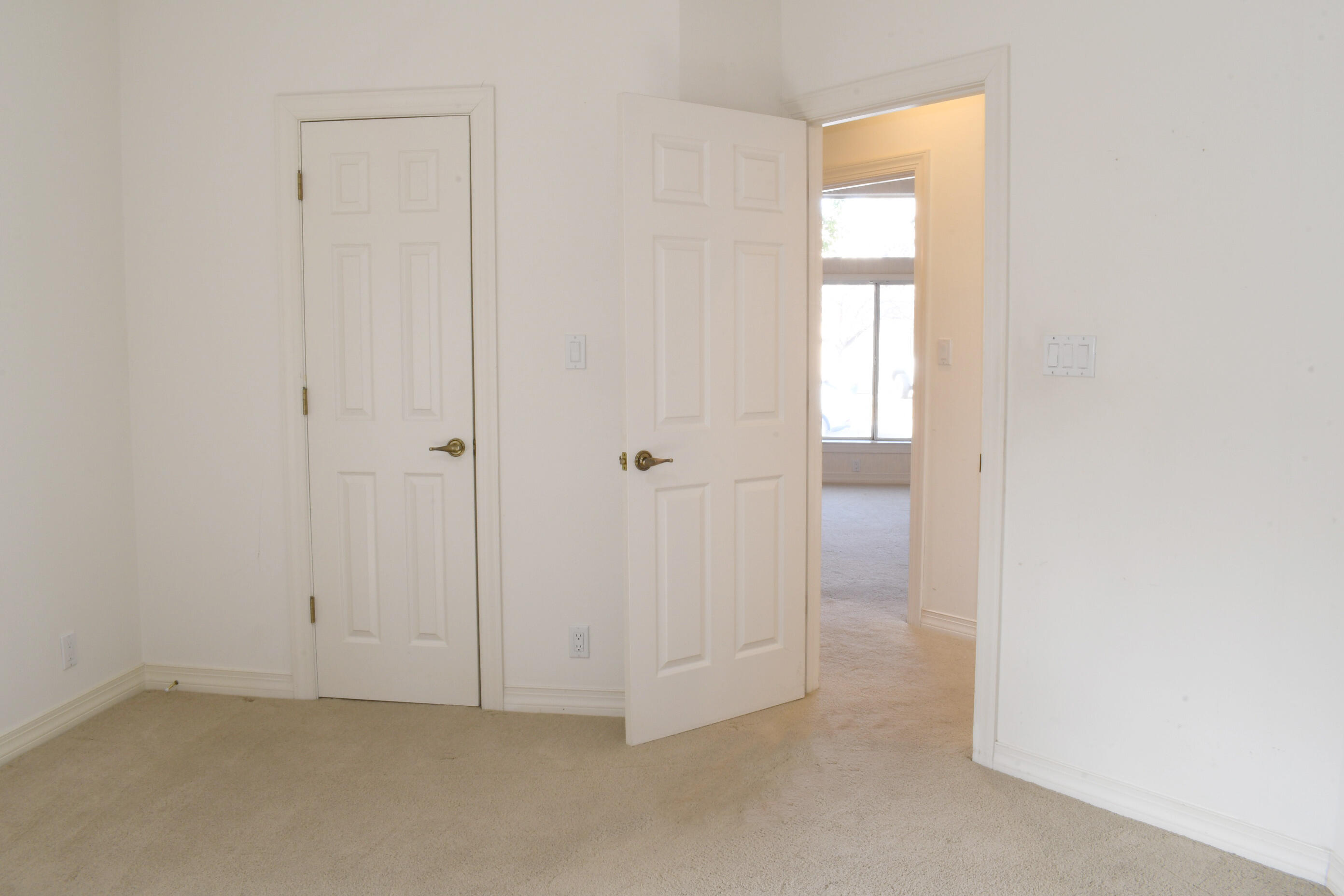 6528 Glen Oak NE