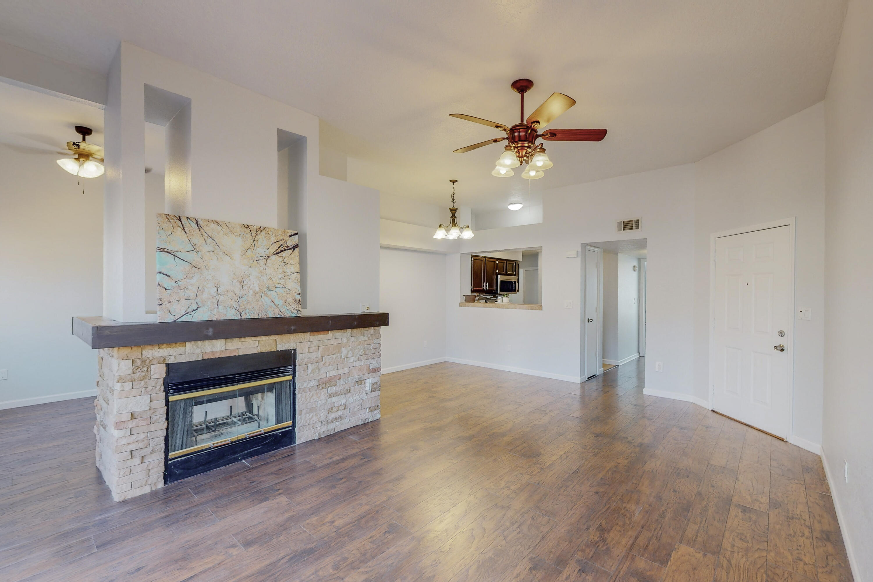 7605 CLEGHORN Court NW