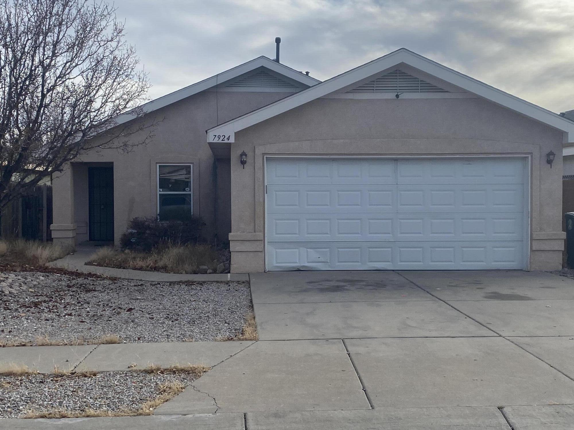 7924 AMBERLY Road SW