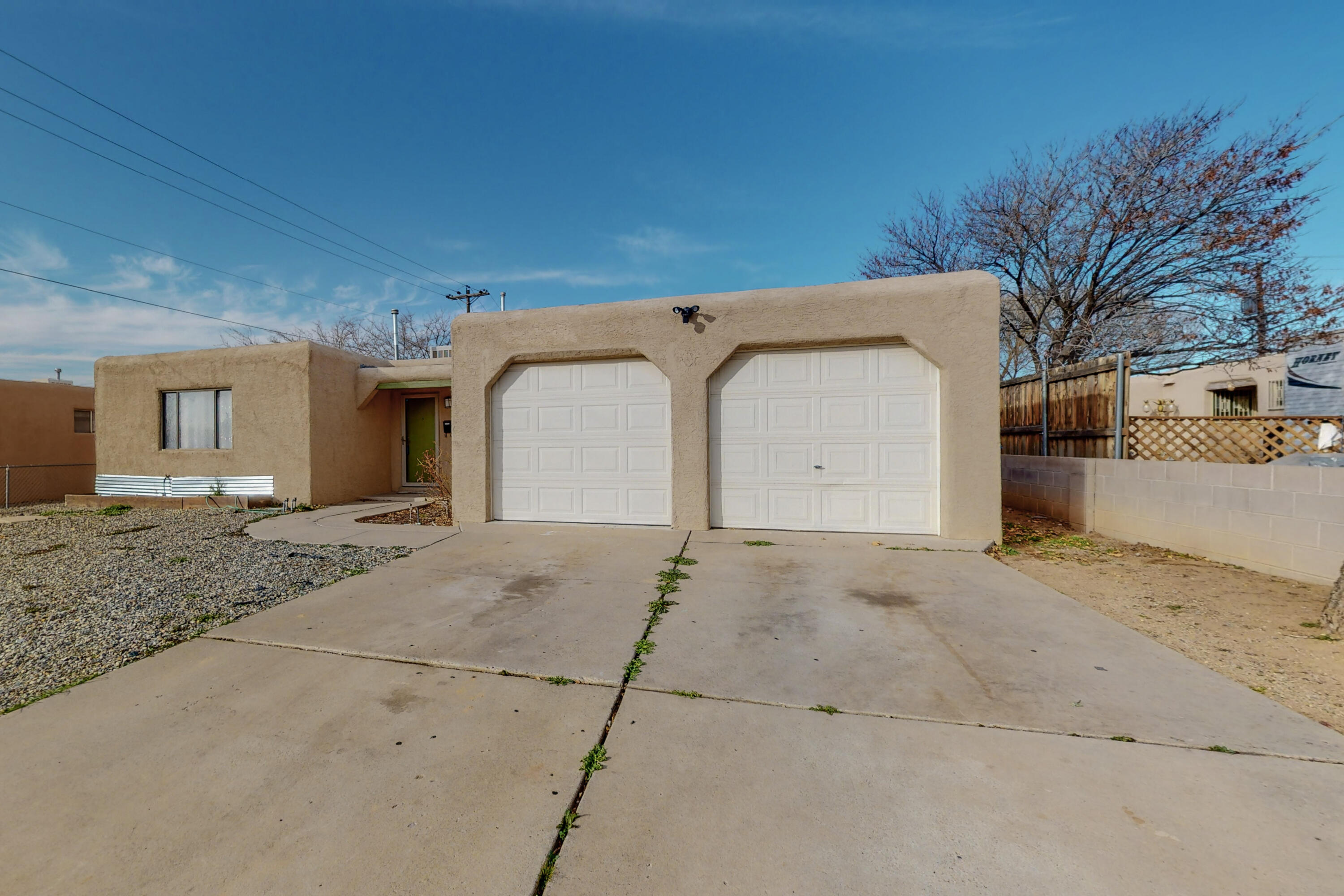 8309 FRUIT Avenue NE
