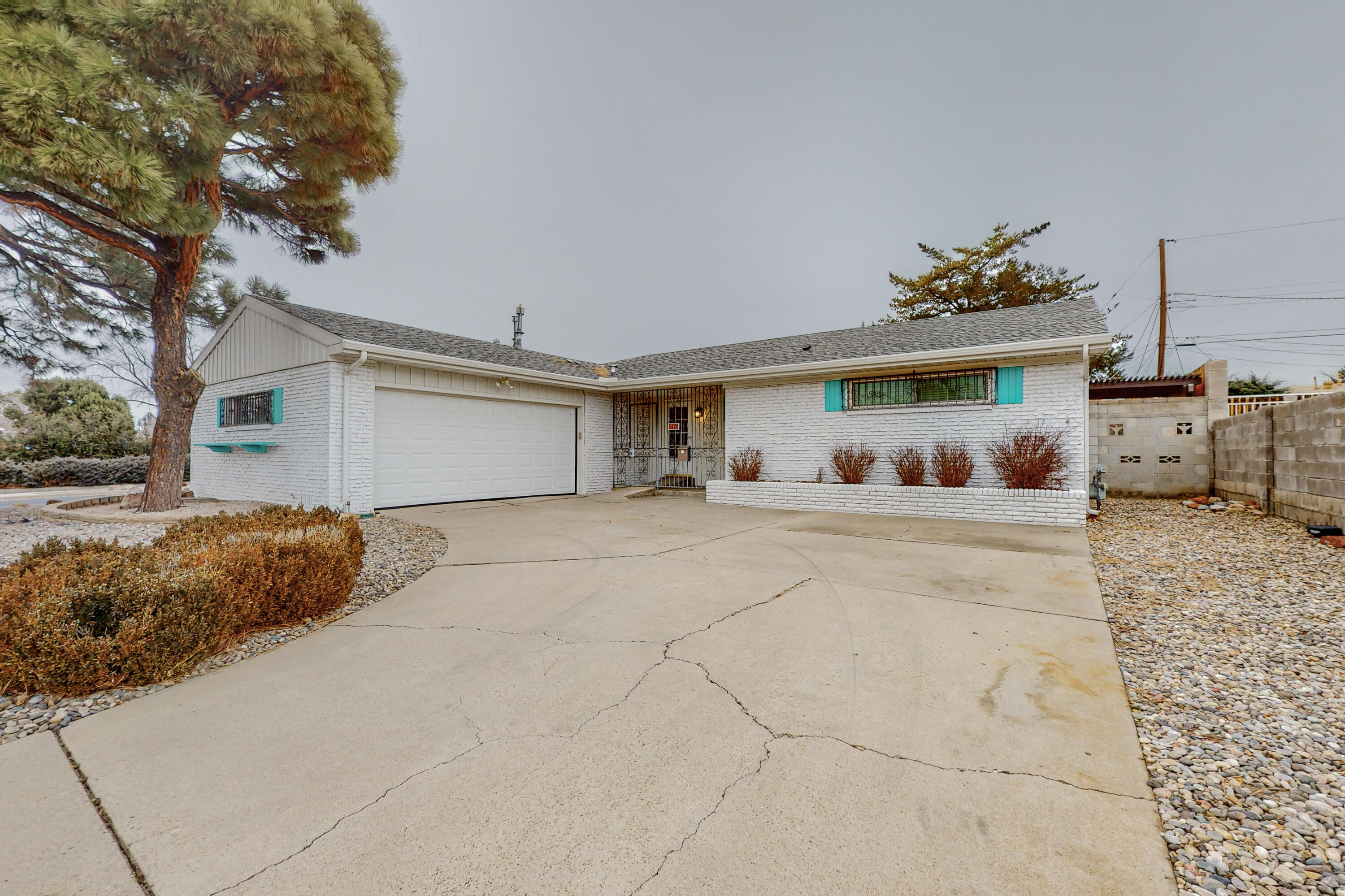3420 STARDUST Court NE