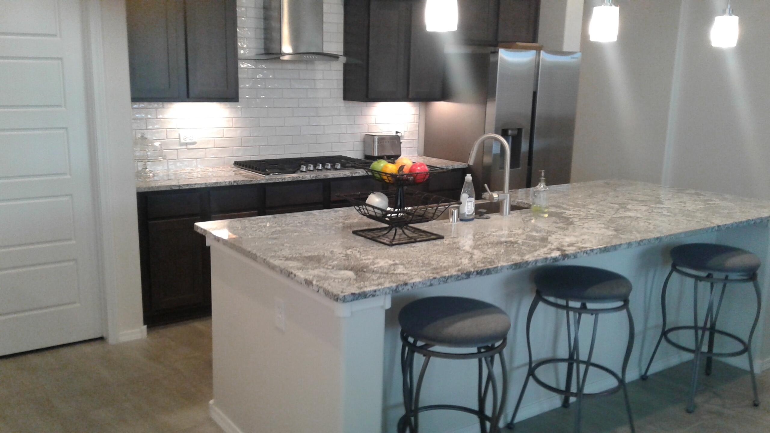 6909 Cleary Loop NE