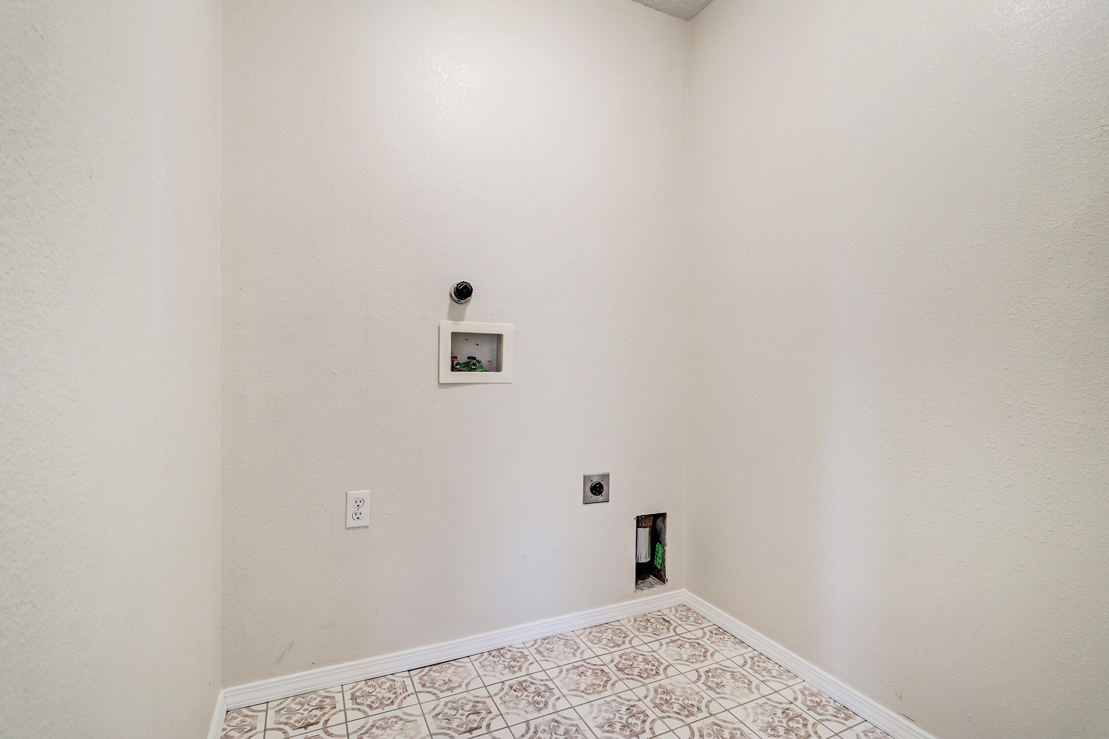 6163 RED ROCK PARK Avenue NW