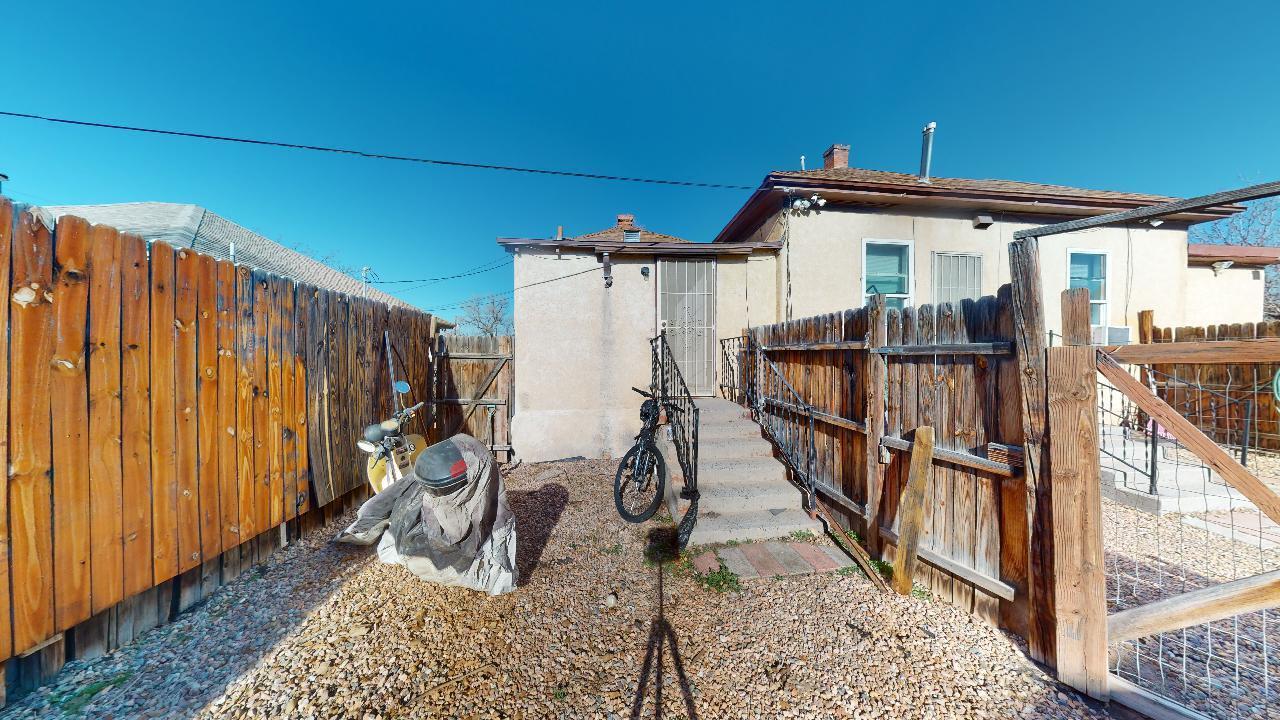 520 IRON Avenue SE