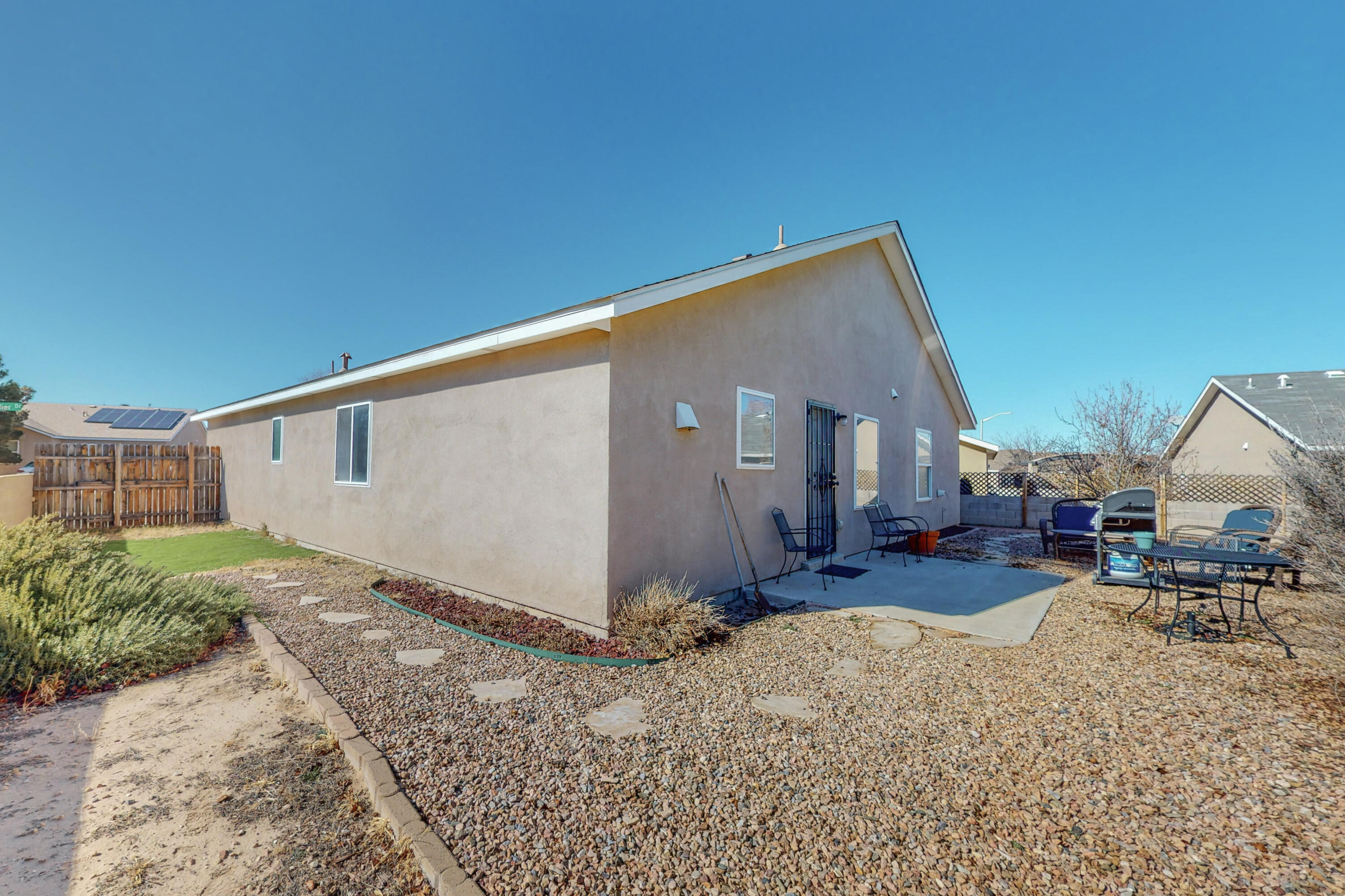 10924 BANDELIER Drive NW