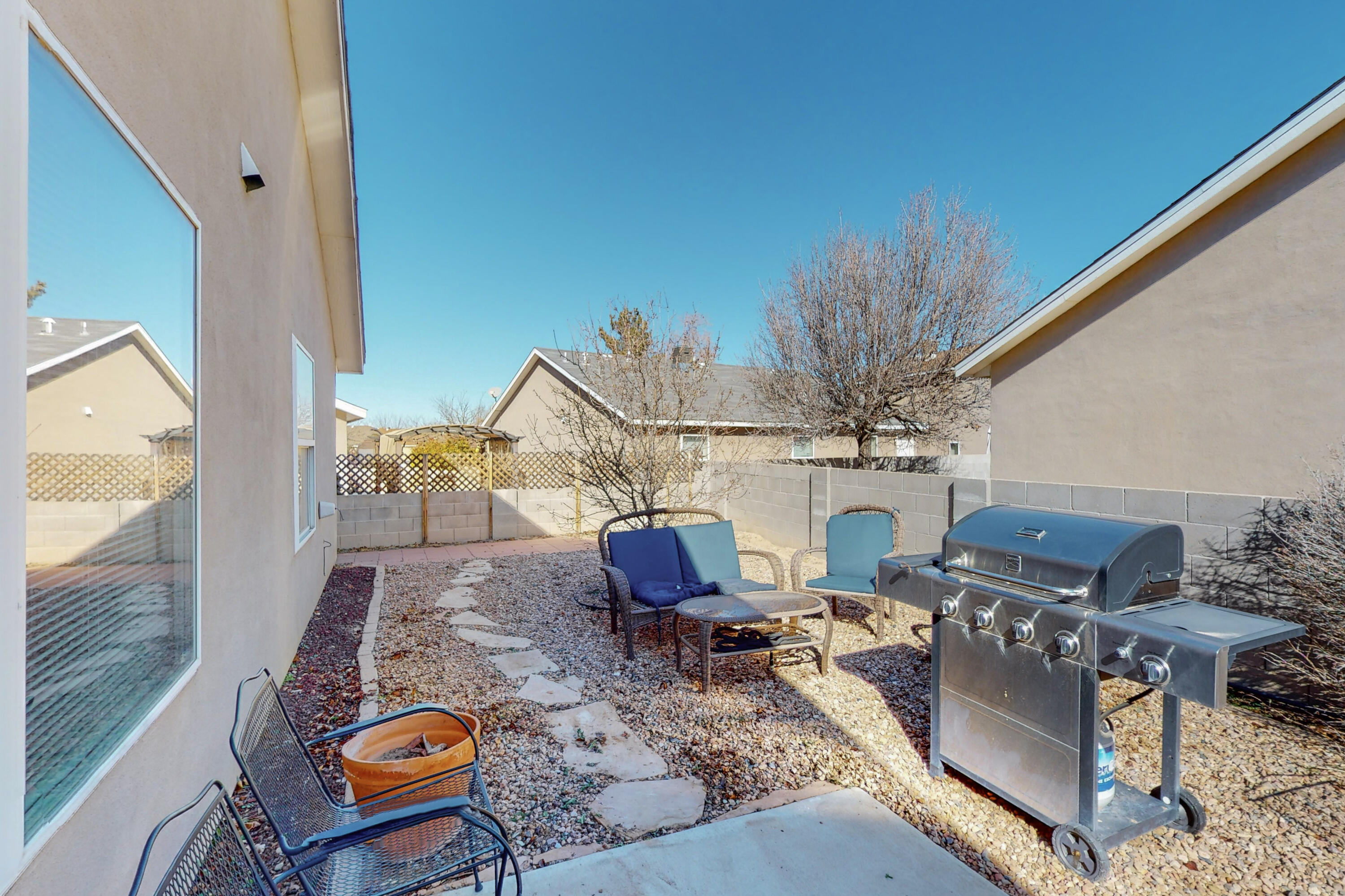 10924 BANDELIER Drive NW