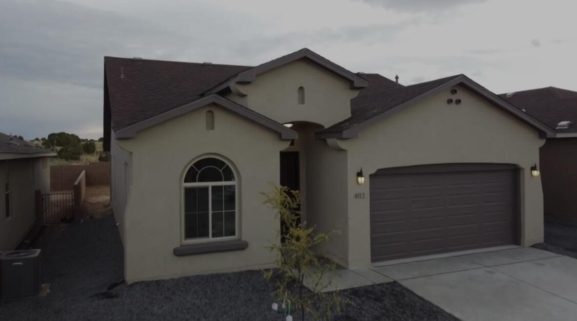 4113 CROWNED EAGLE Loop NE