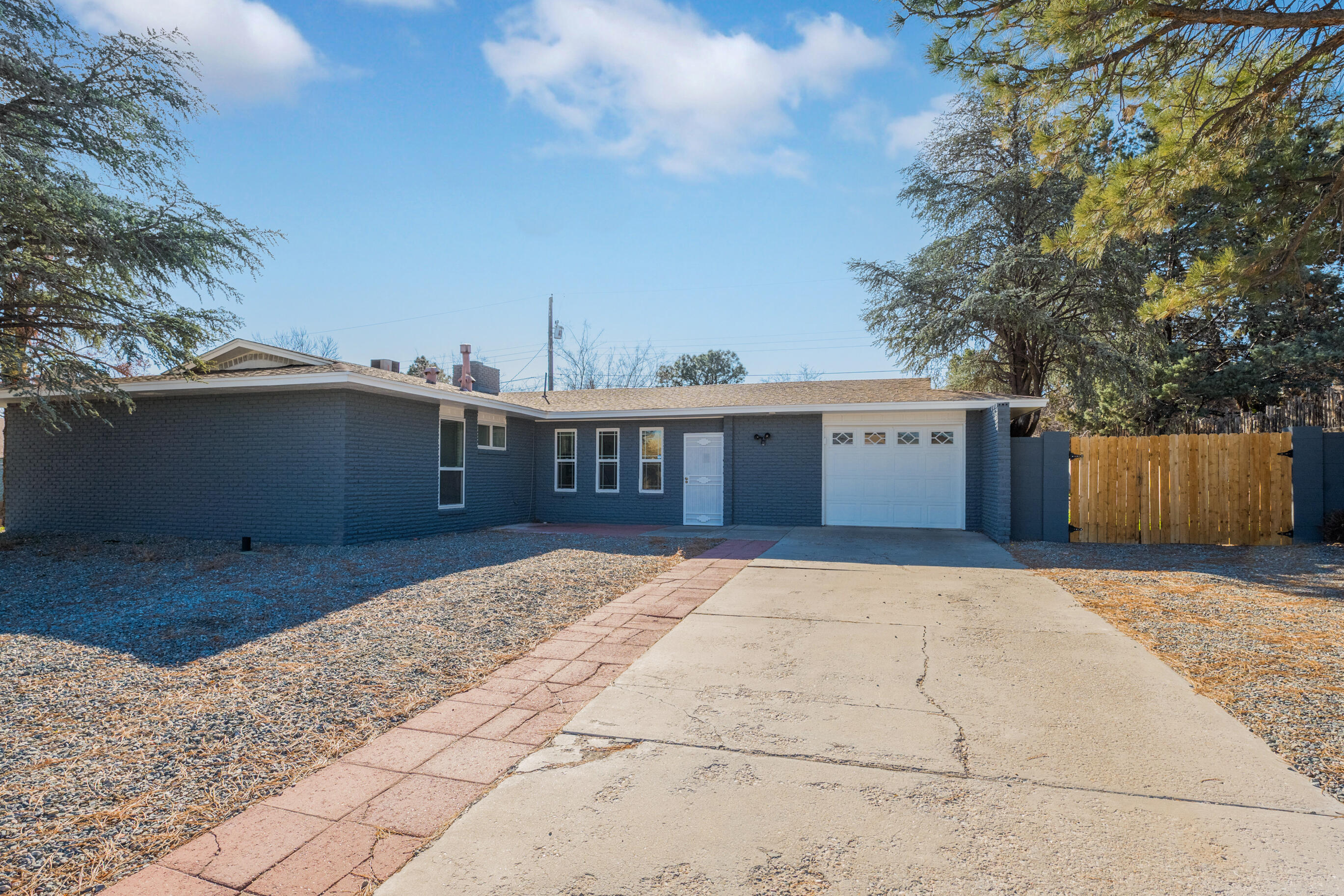 5506 FORDHAM Drive NW