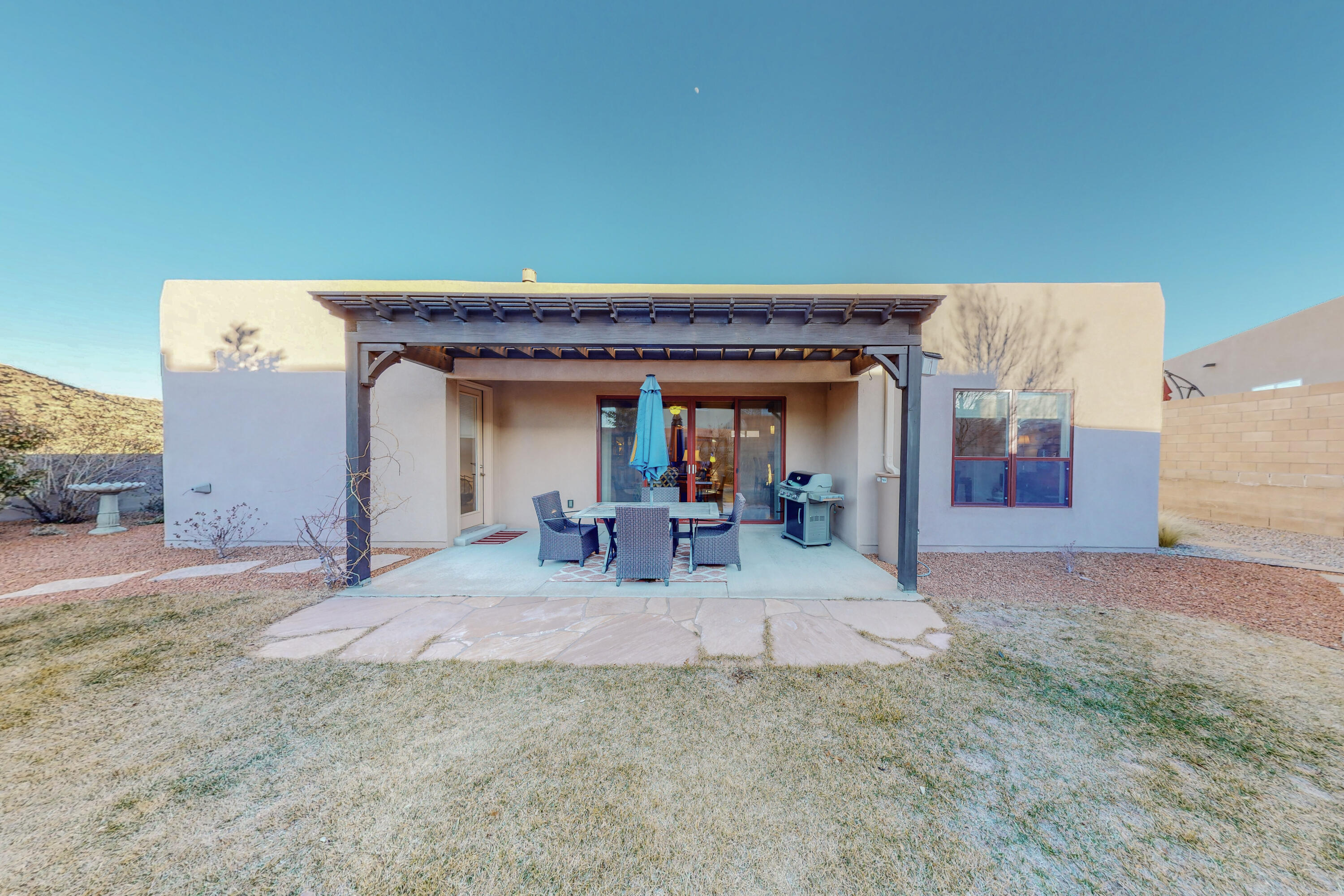 8601 DESERT RAIN Road NW