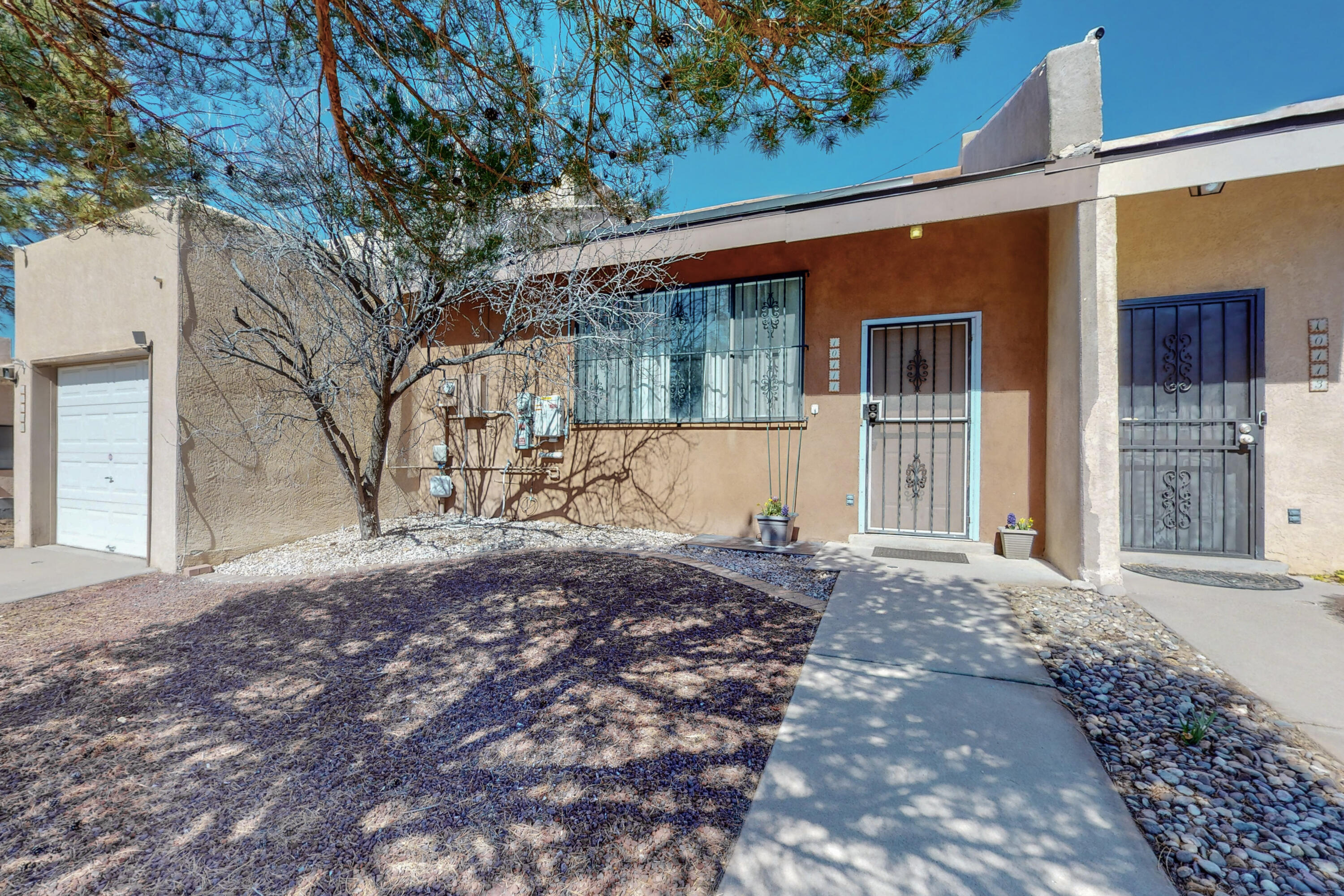 10111 GUTIERREZ Road NE
