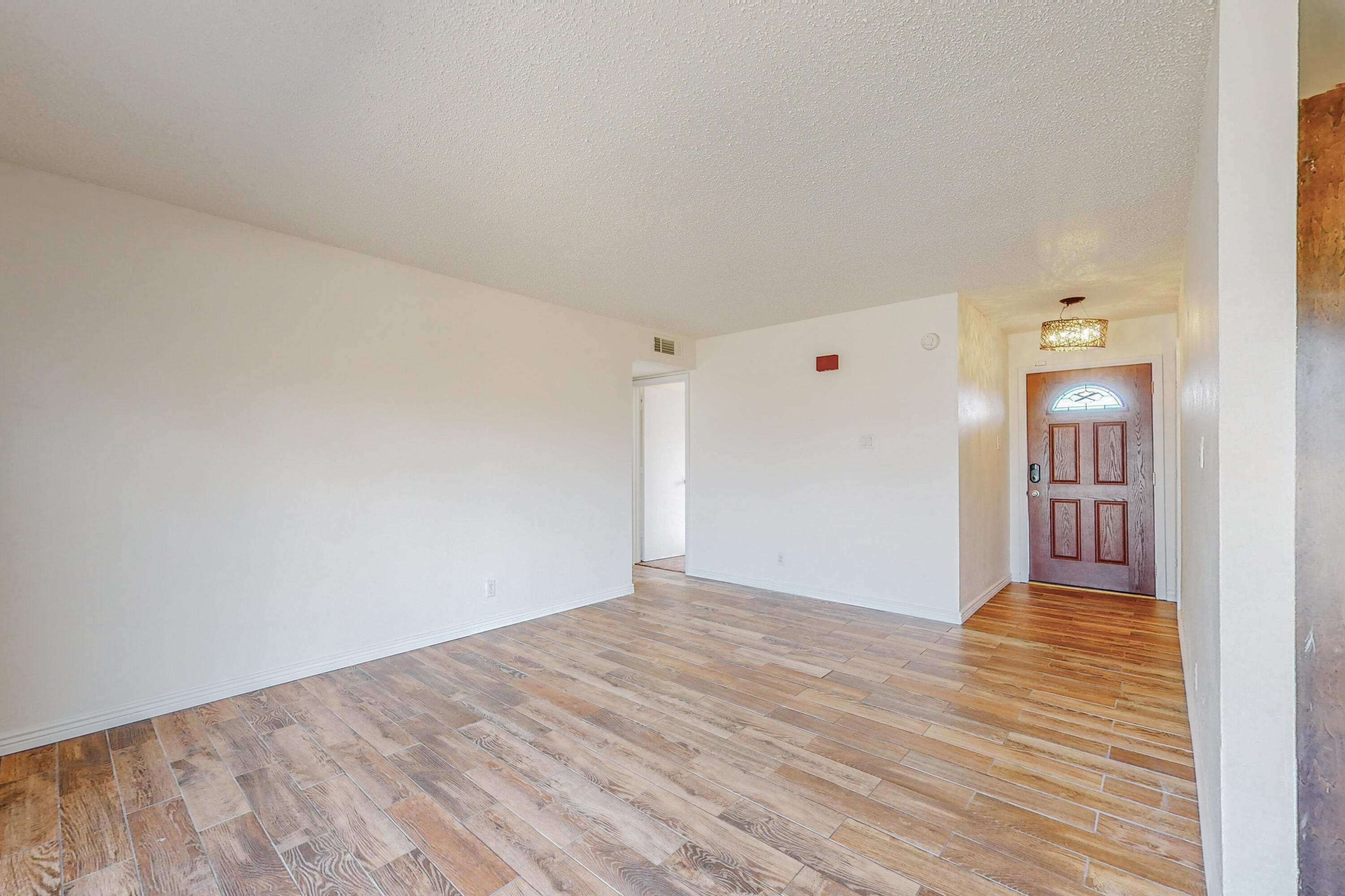 13109 COPPER Avenue NE