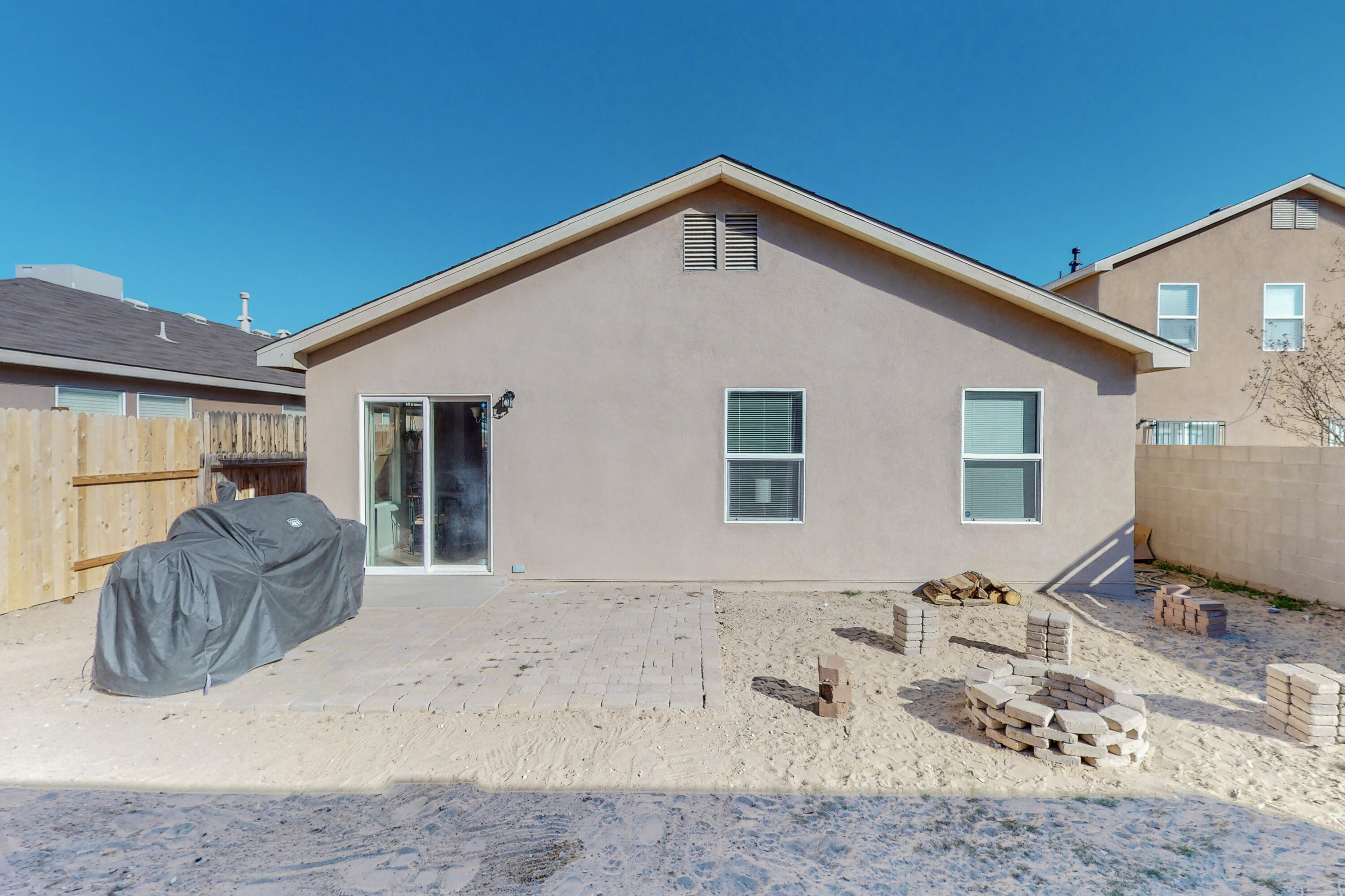 467 TREASURE STONE Drive SW
