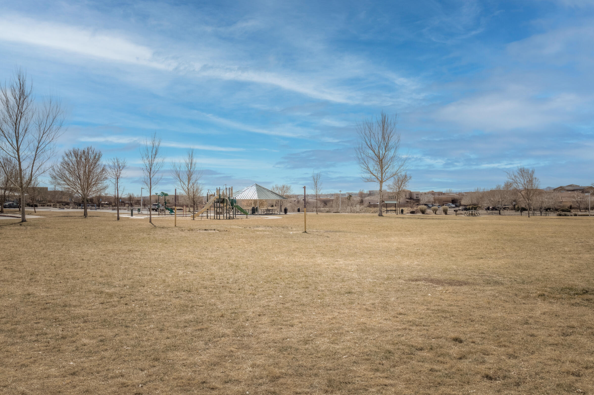 1729 Cortina Loop SE