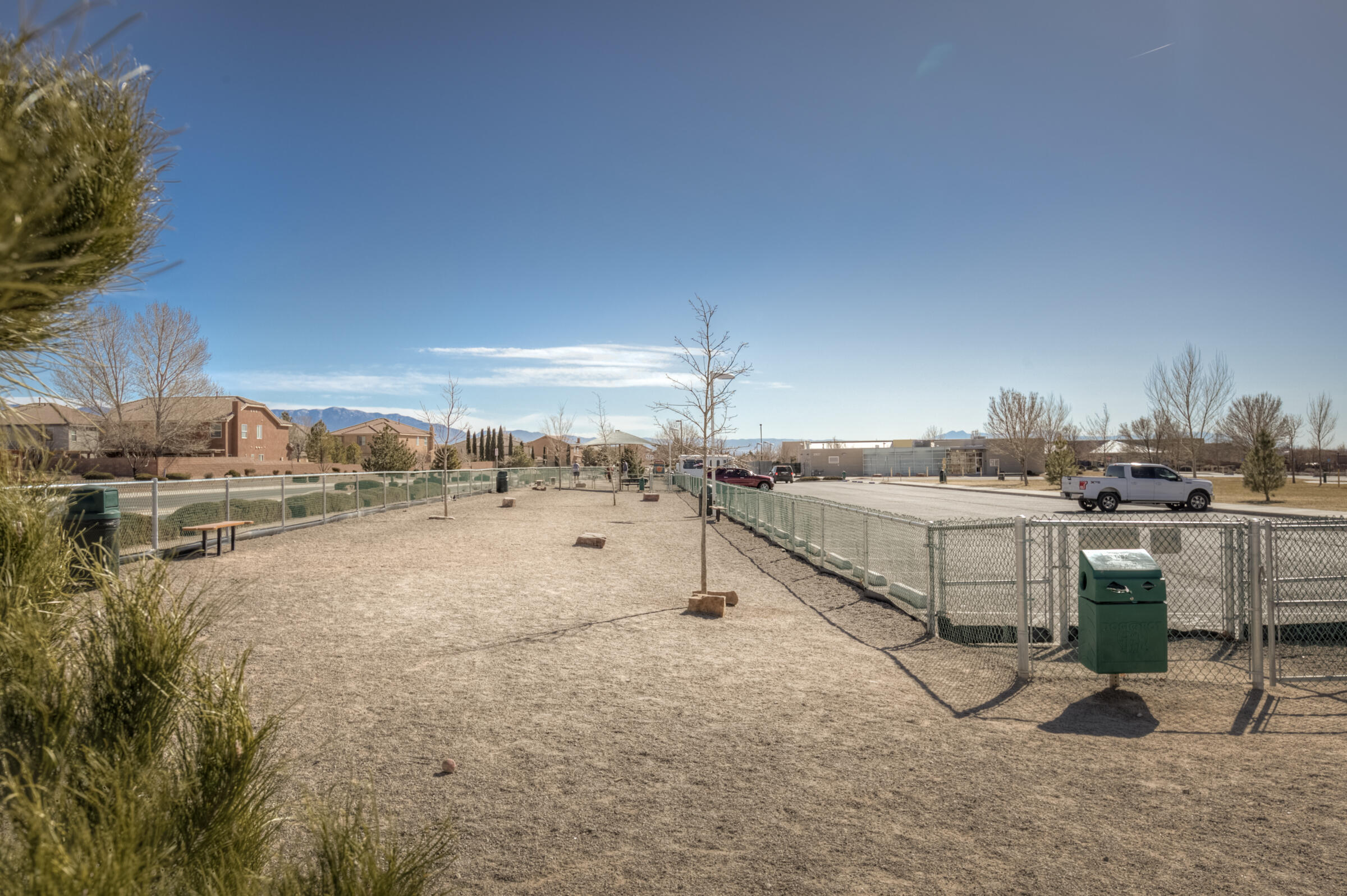 1729 Cortina Loop SE