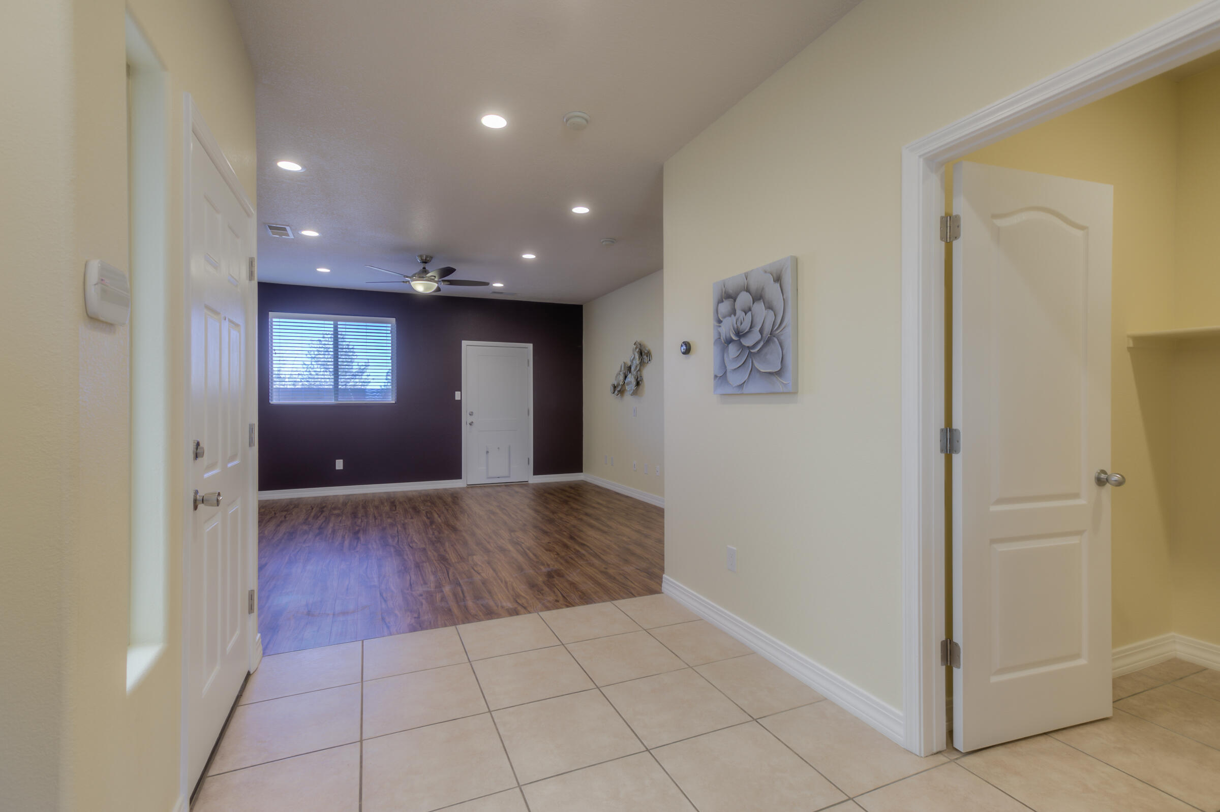 1729 Cortina Loop SE