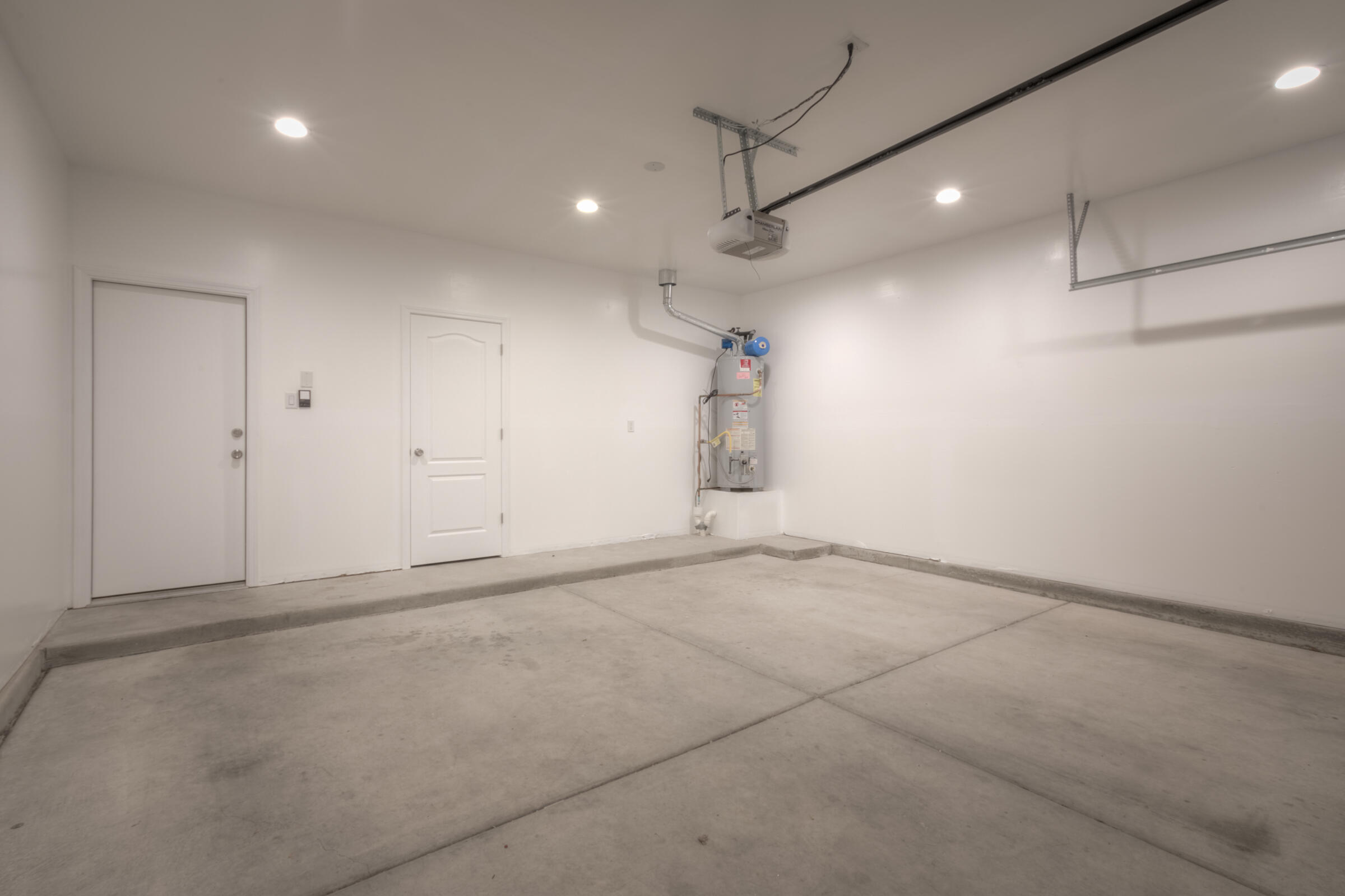 1729 Cortina Loop SE