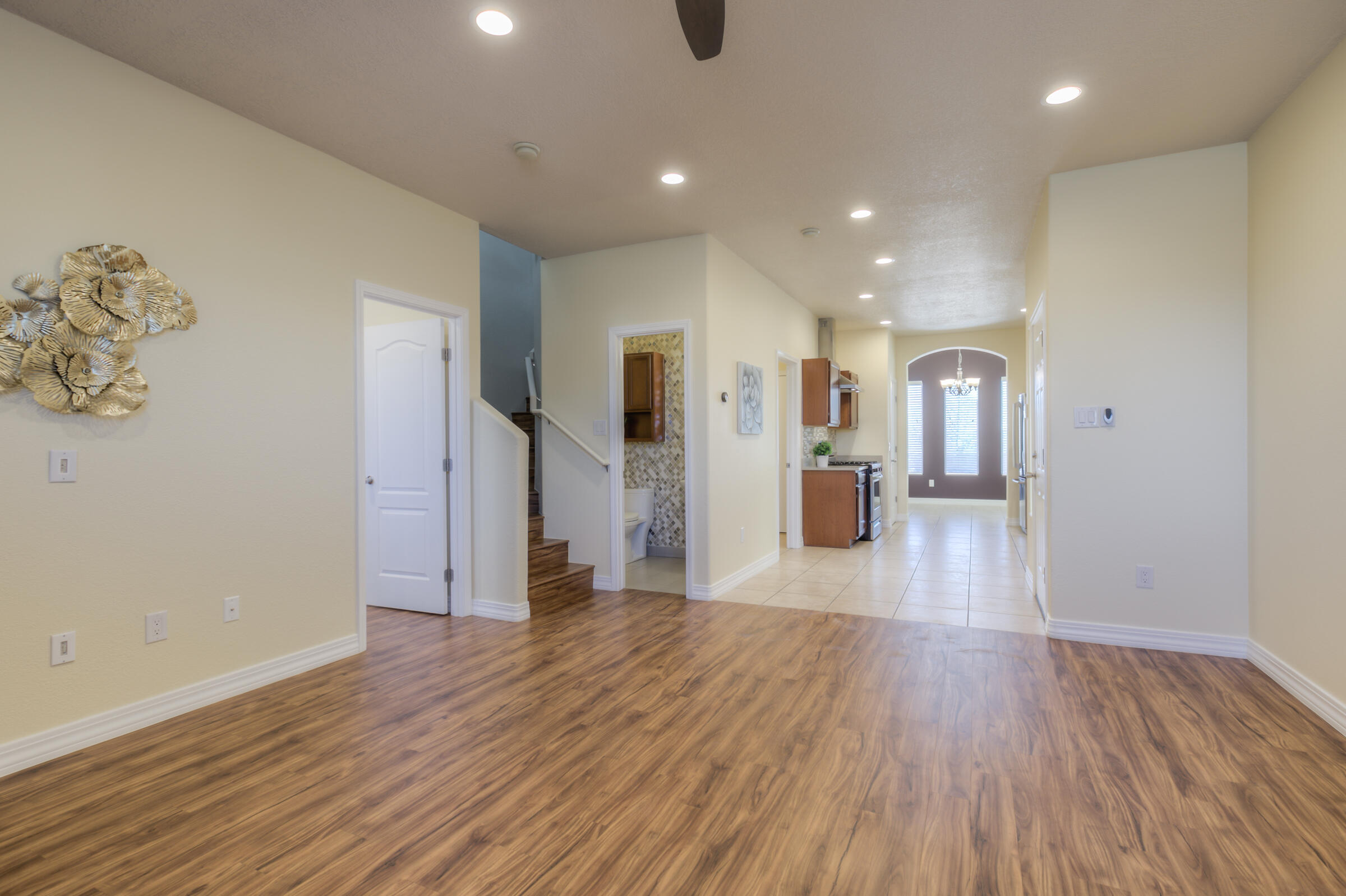 1729 Cortina Loop SE