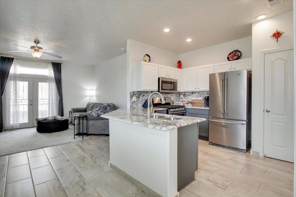 2407 PELIZZANO Drive SE