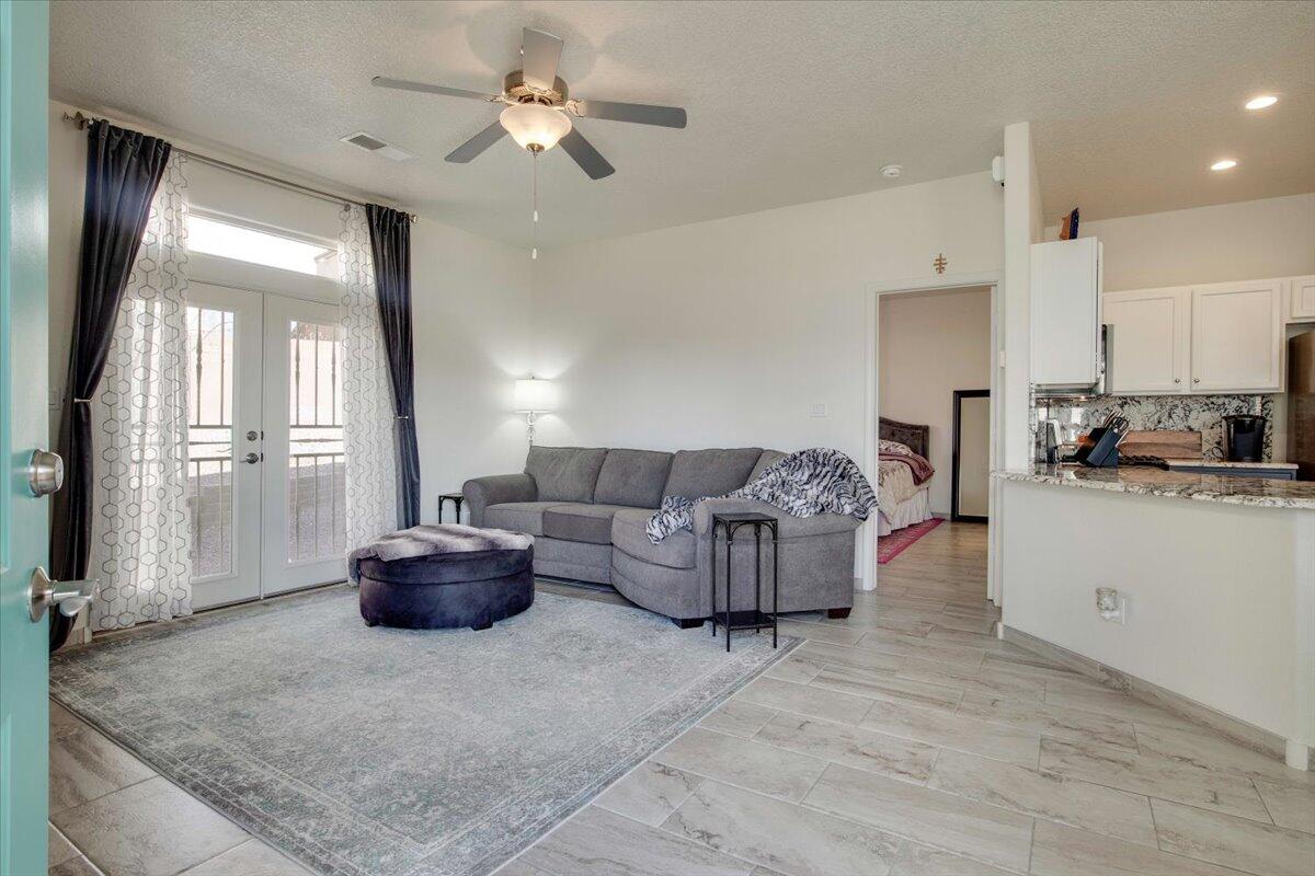 2407 PELIZZANO Drive SE