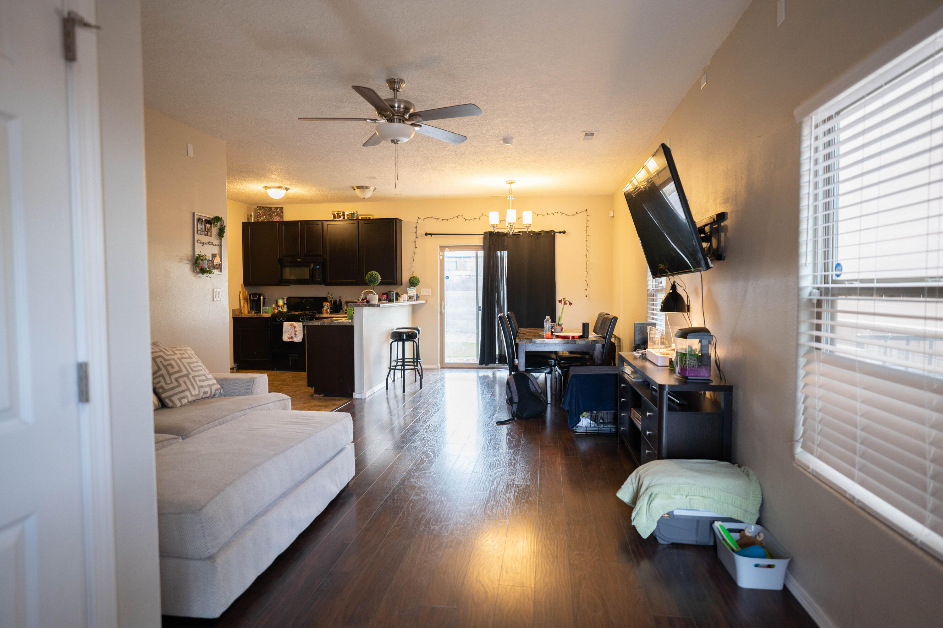 9709 SAMIA Street SW