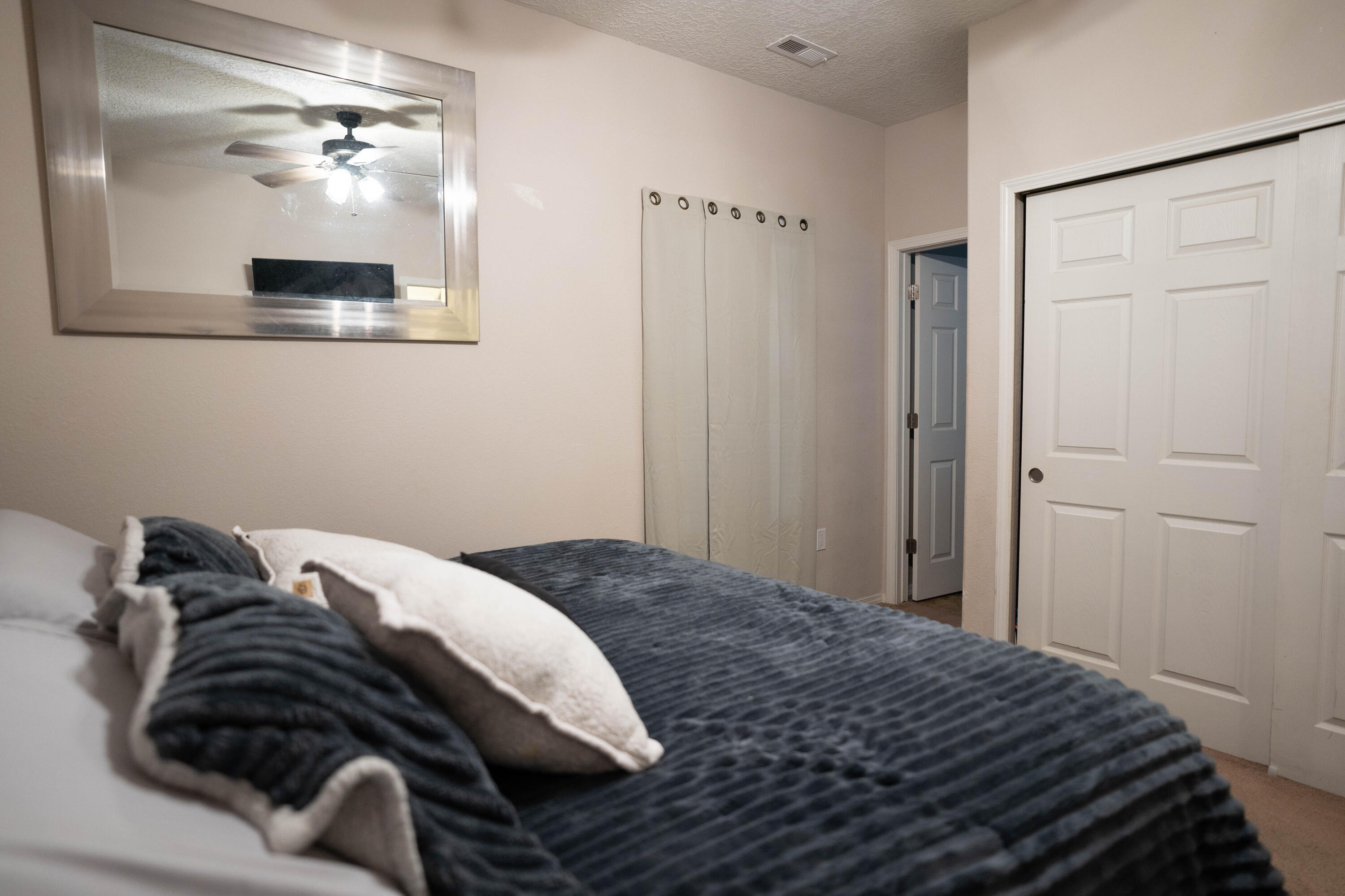 9709 SAMIA Street SW