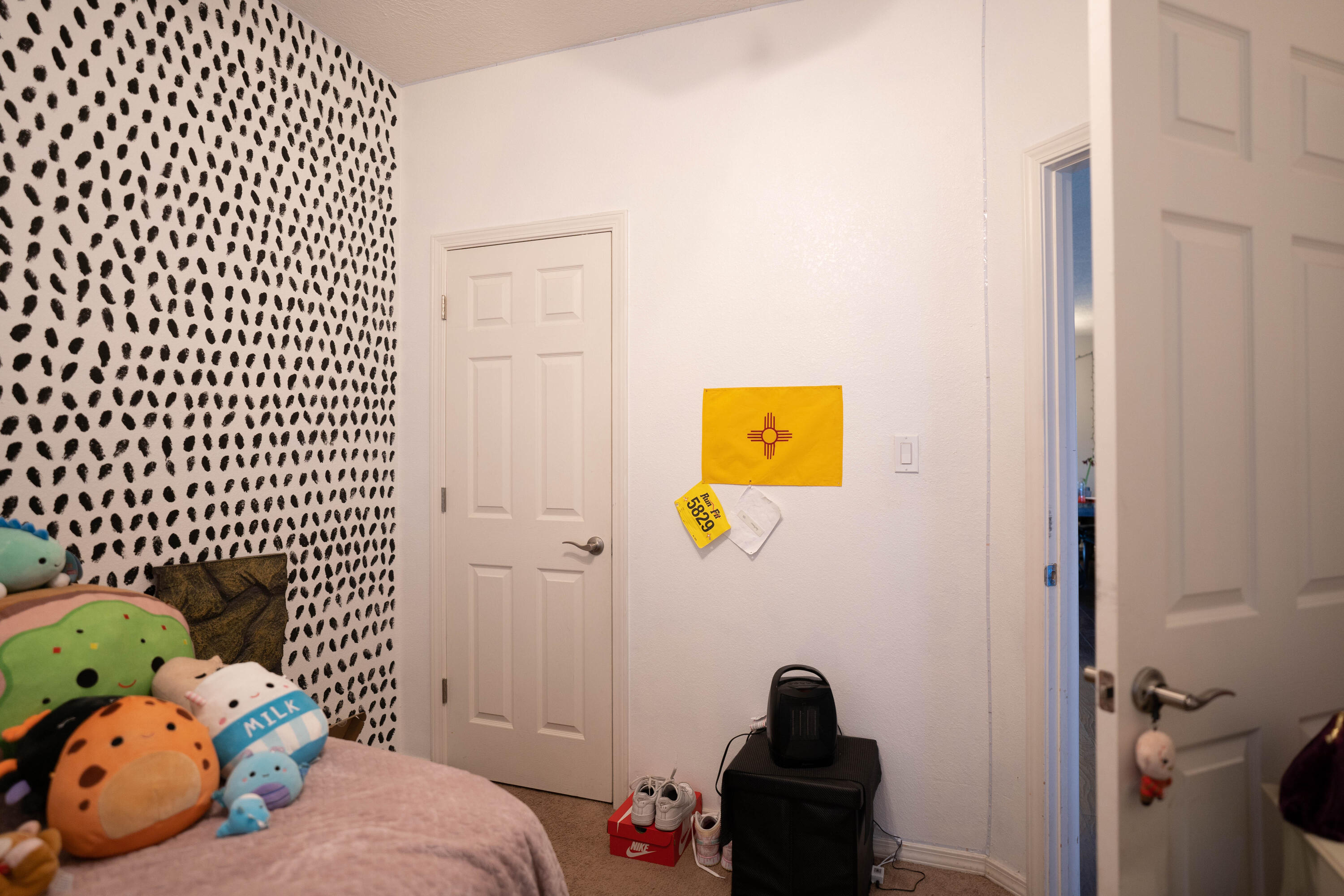 9709 SAMIA Street SW